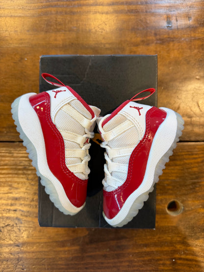 Jordan 11 Retro Cherry (2022) (TD) PRE-OWNED