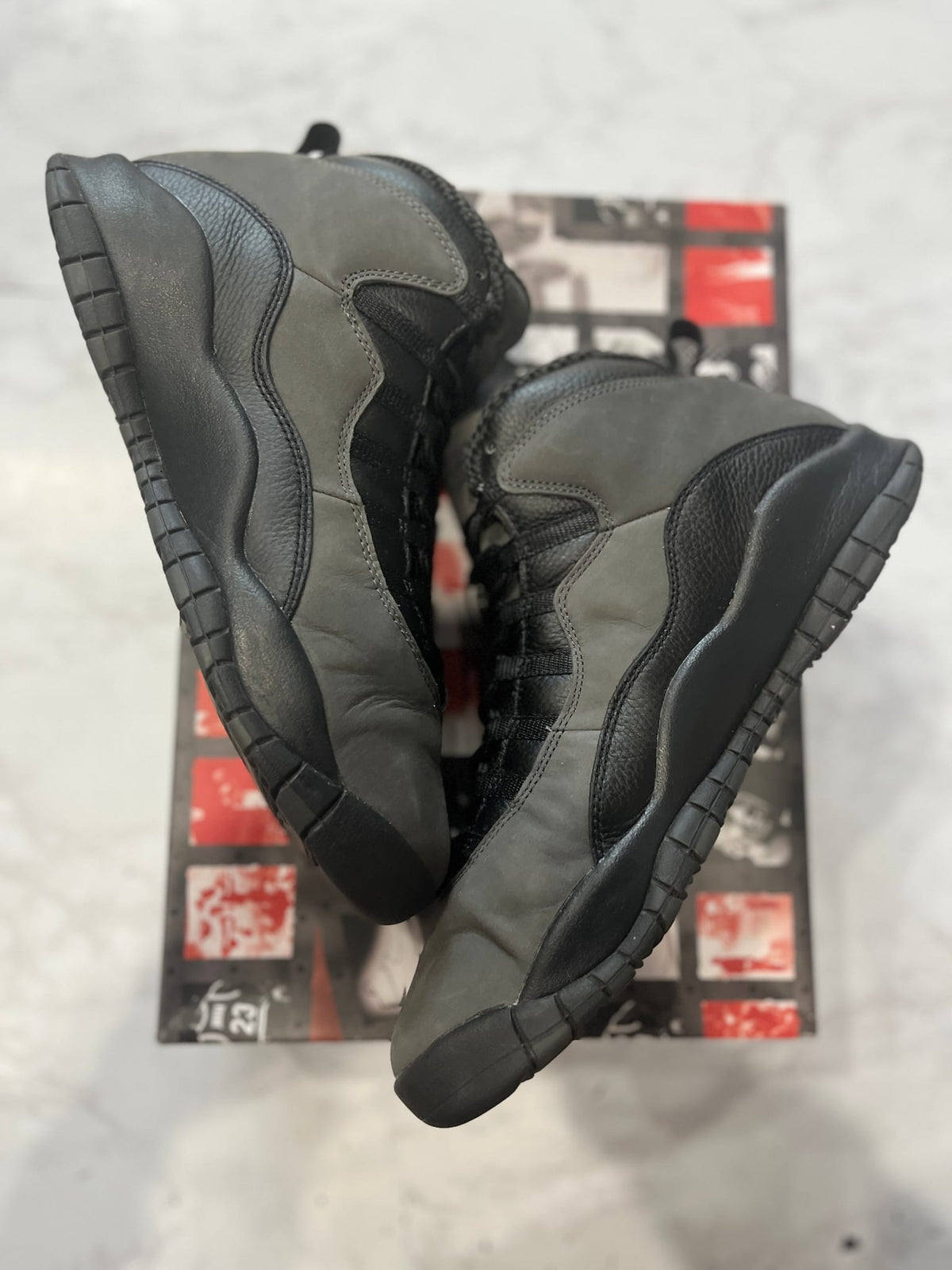Jordan 10 Retro Shadow (2025) PRE-OWNED