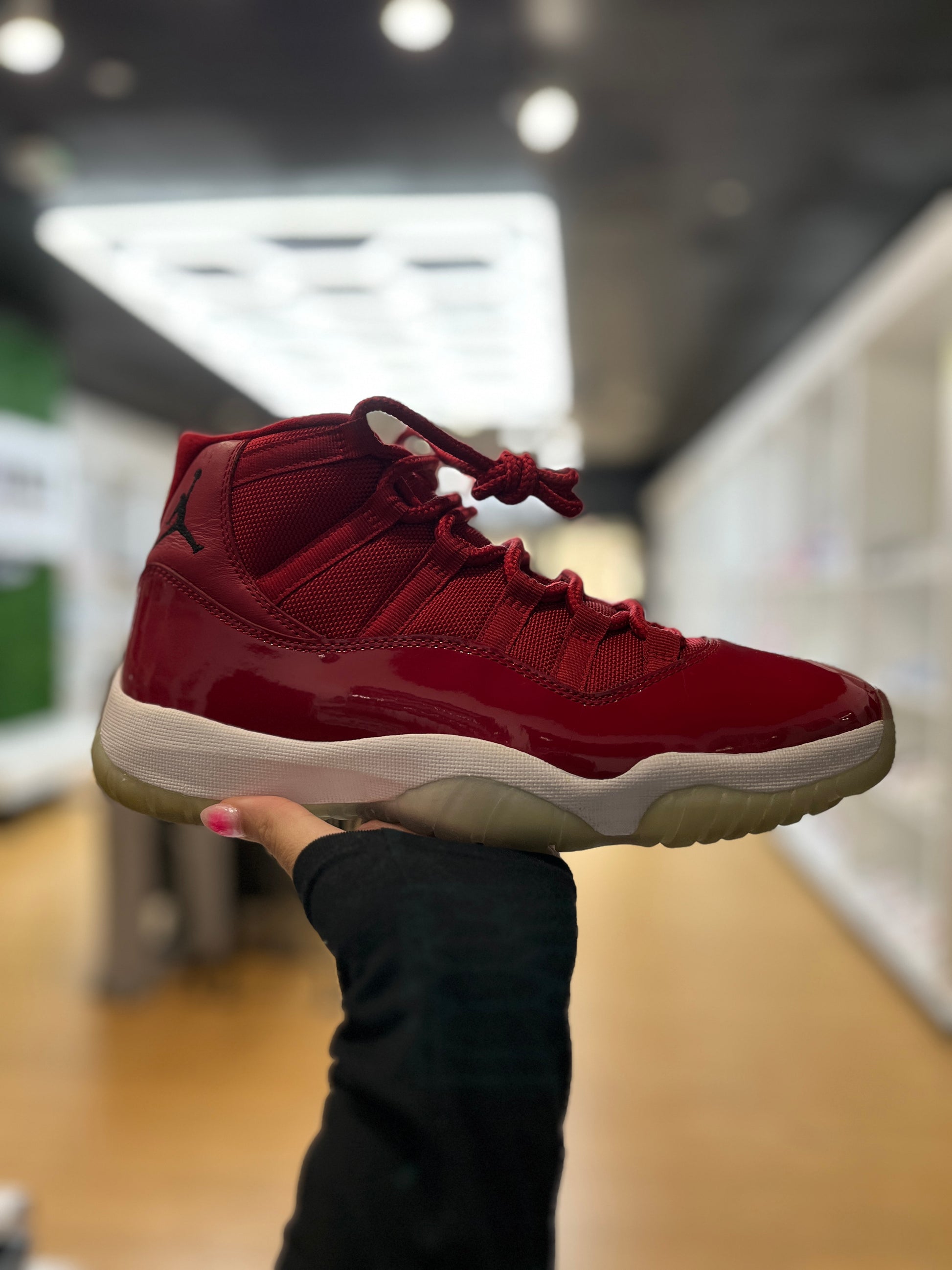 Jordan 11 Retro Win Like 96 PRE-OWNED