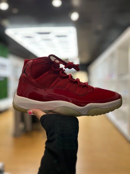 Jordan 11 Retro Win Like 96 PRE-OWNED