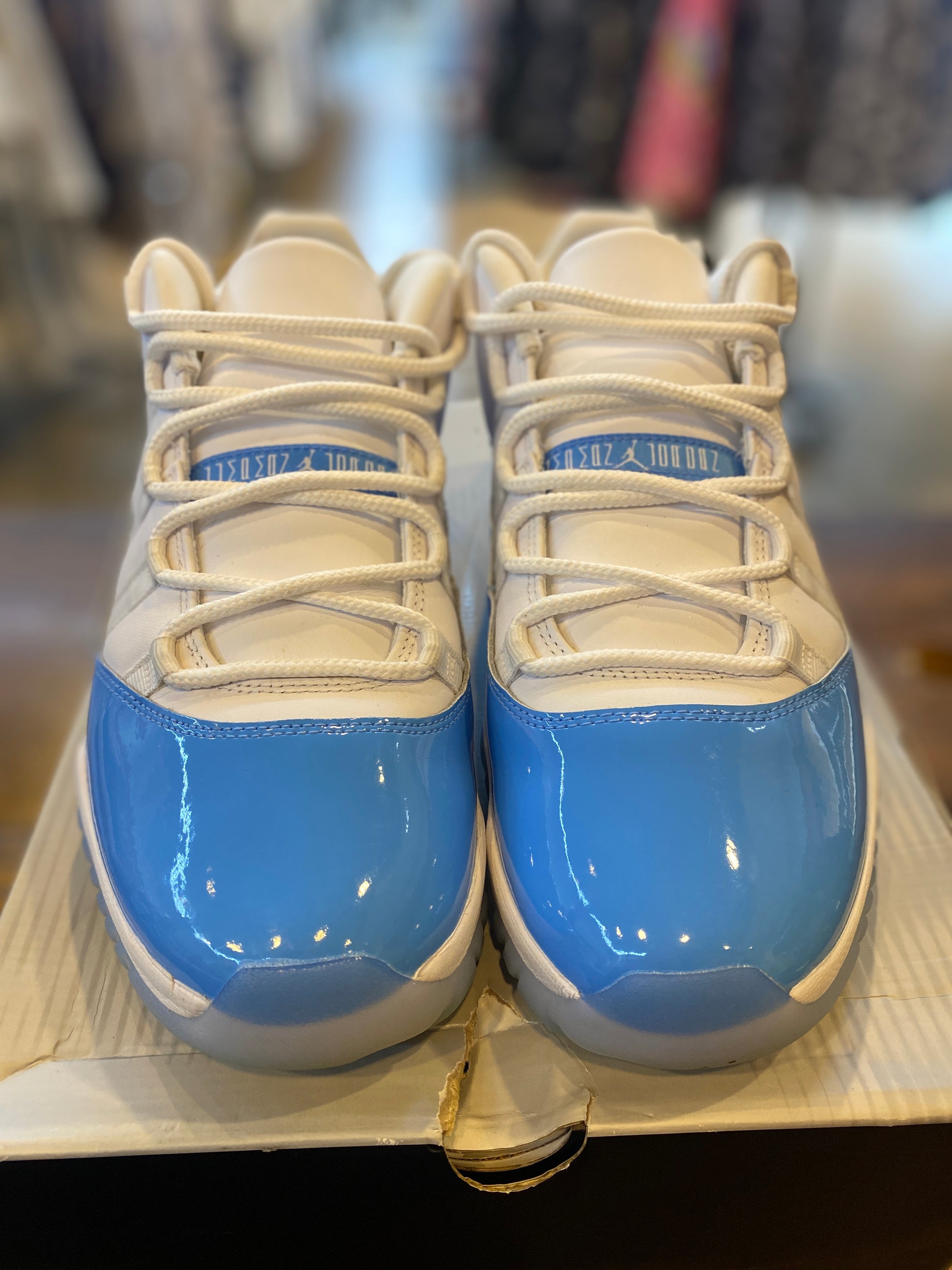 Jordan 11 Retro Low University Blue (2026) PRE-OWNED