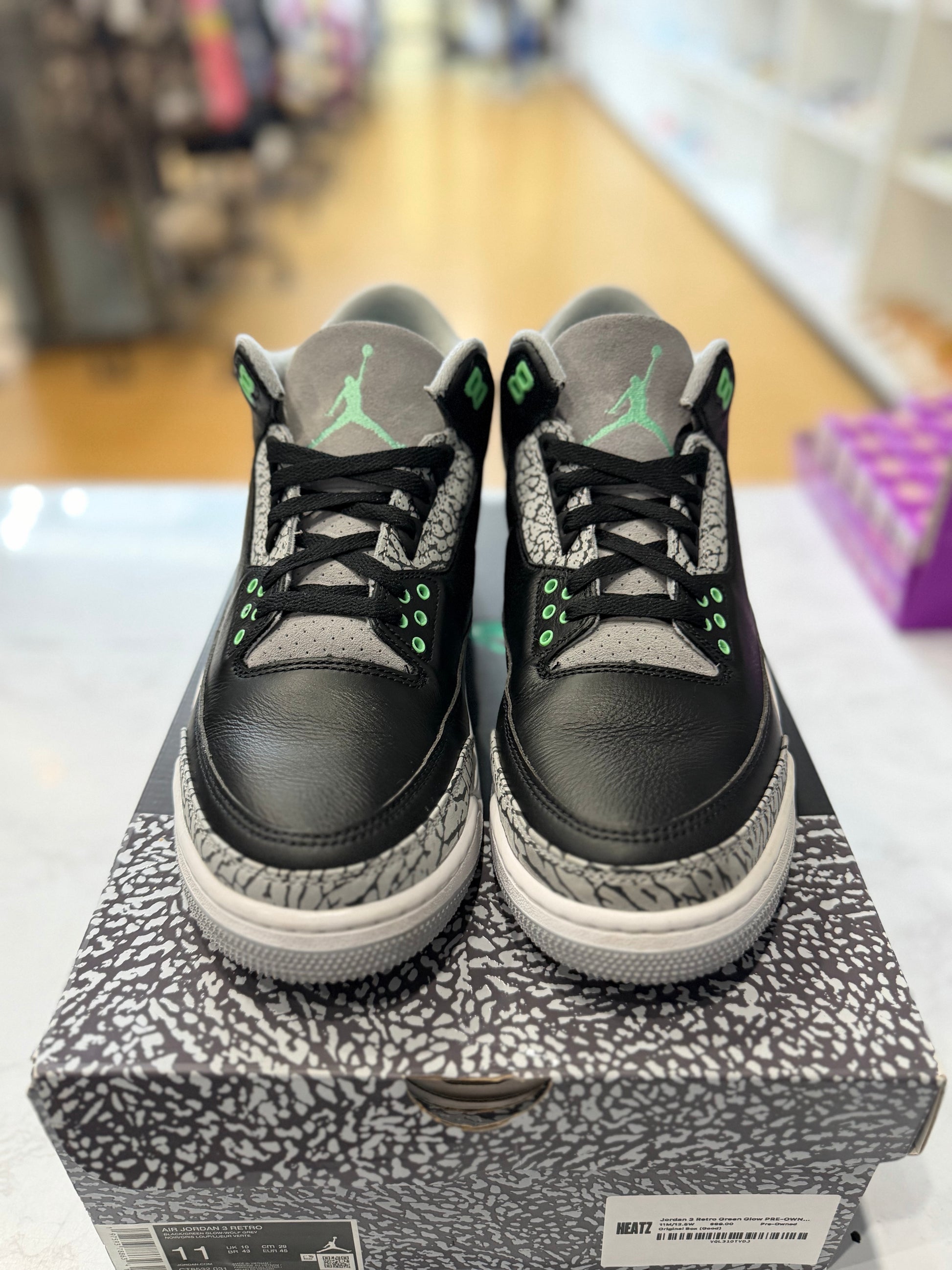 Jordan 3 Retro Green Glow PRE-OWNED