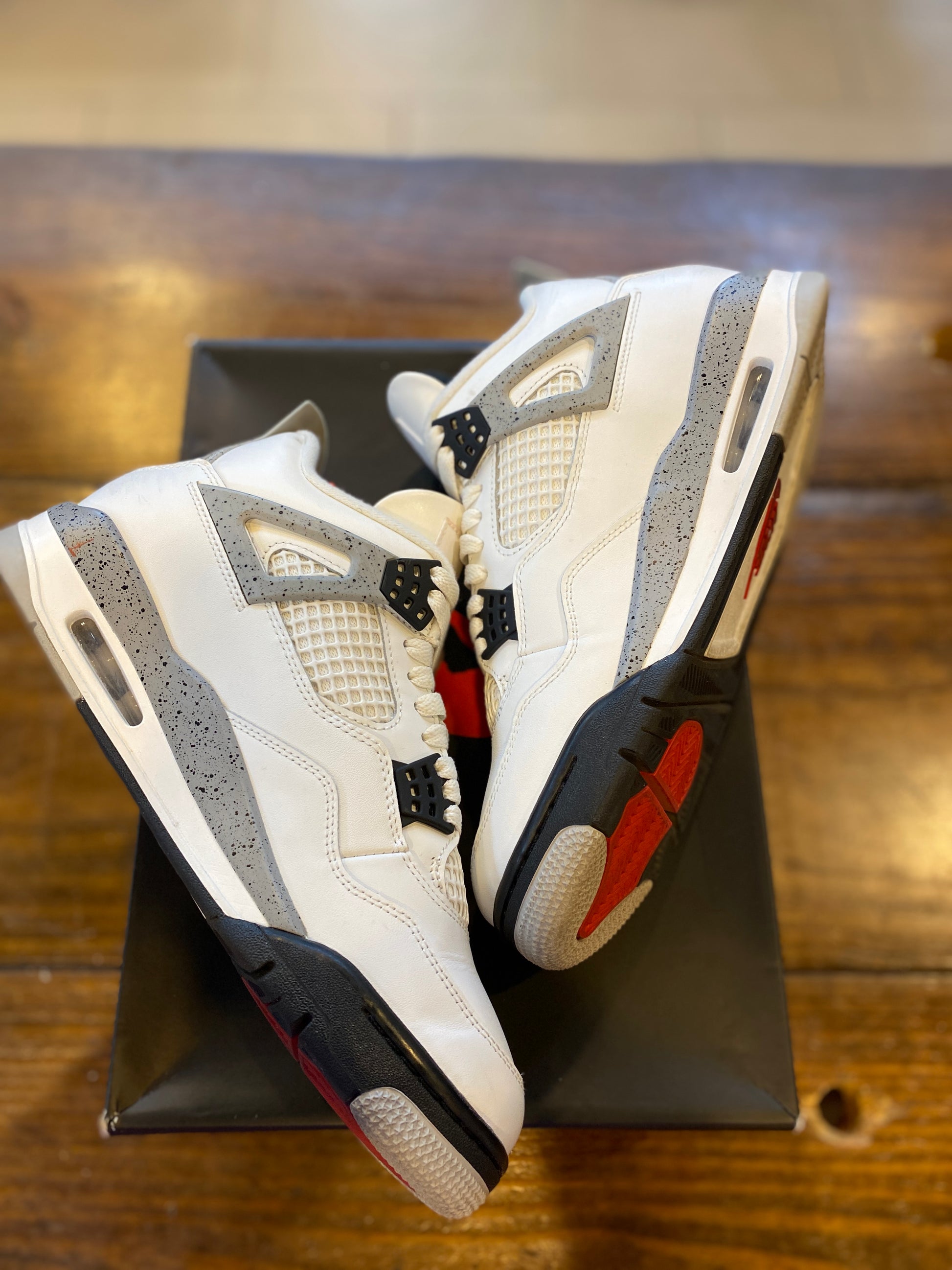 Jordan 4 Retro White Cement (2025) PRE-OWNED