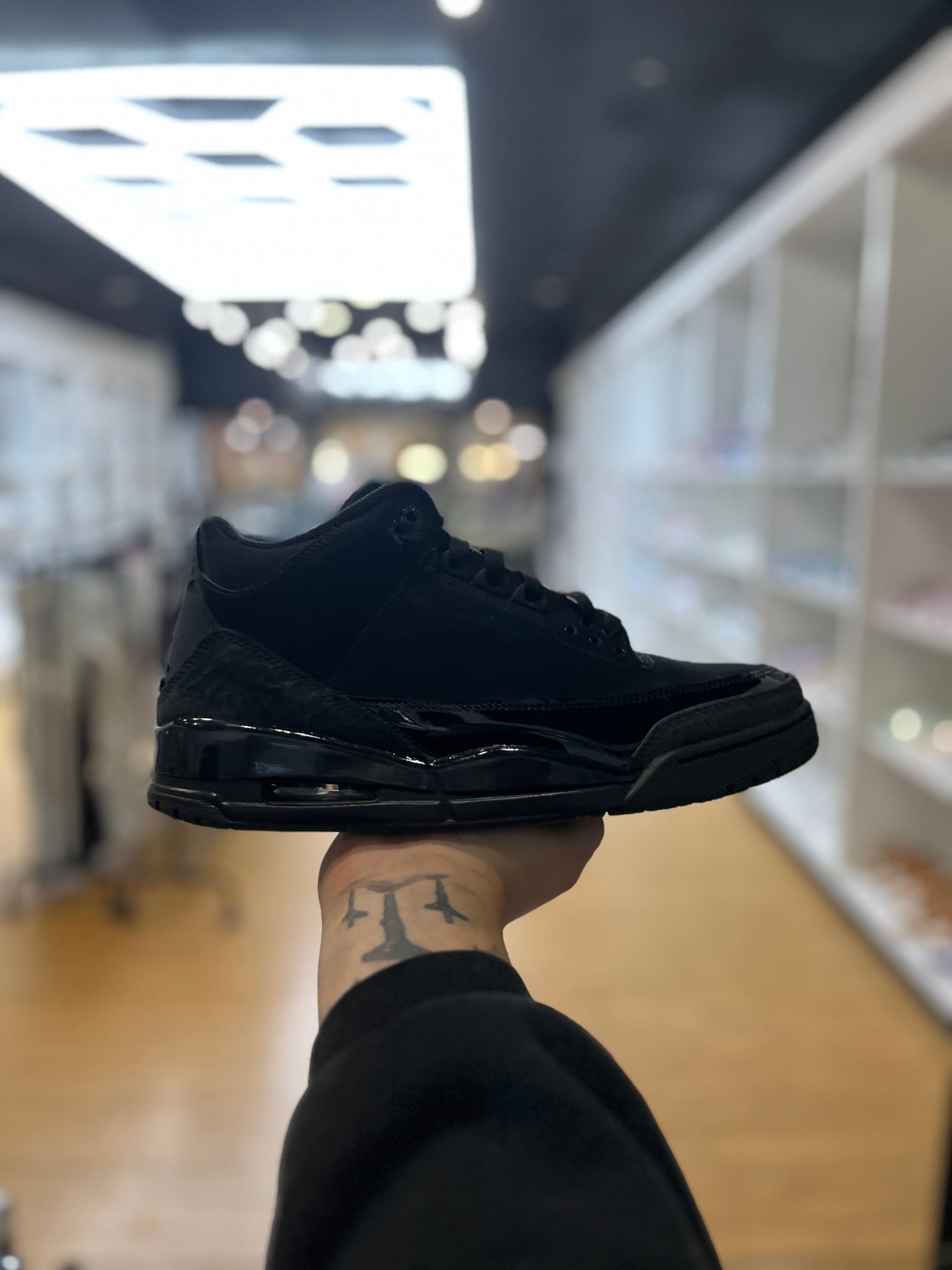 Jordan 3 Retro Black Cat (2025) PRE-OWNED