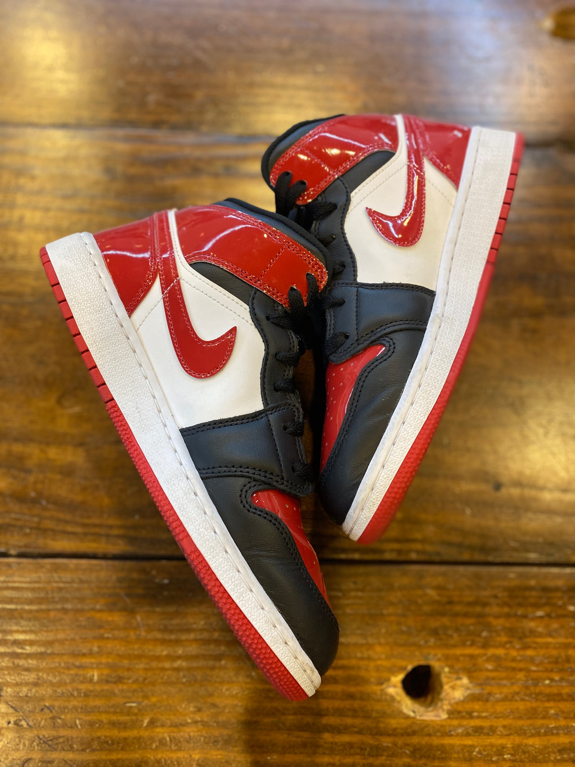 Jordan 1 Mid Patent Bred Toe (GS) PRE-OWNED