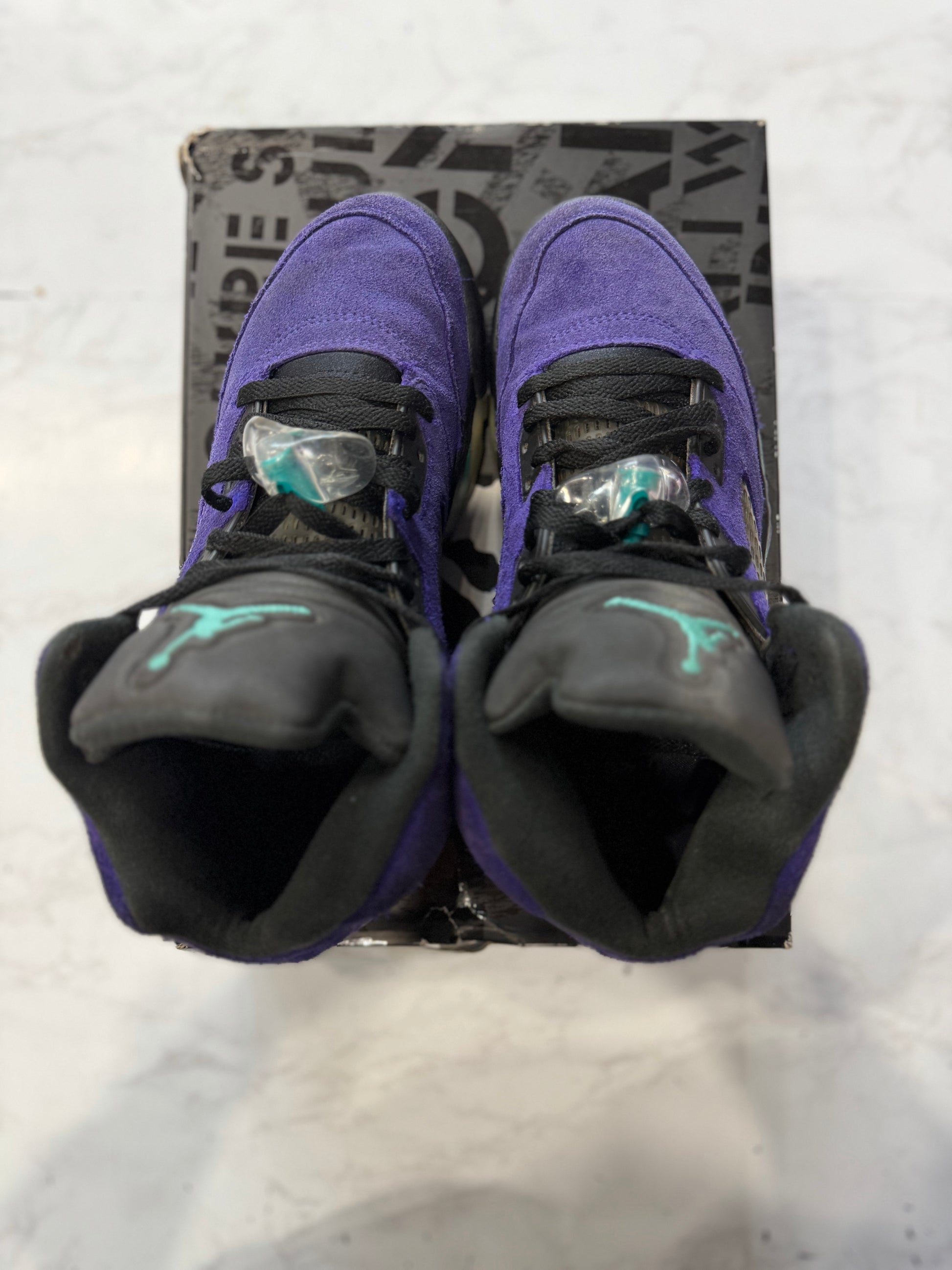 Jordan 5 Retro Alternate Grape PRE-OWNED