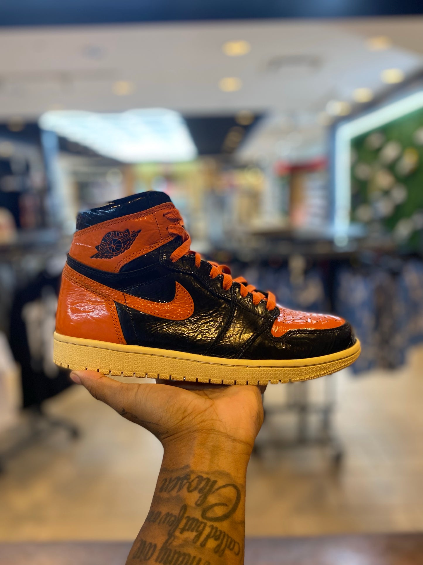 Jordan 1 Retro High Shattered Backboard 3.0 PRE-OWNED