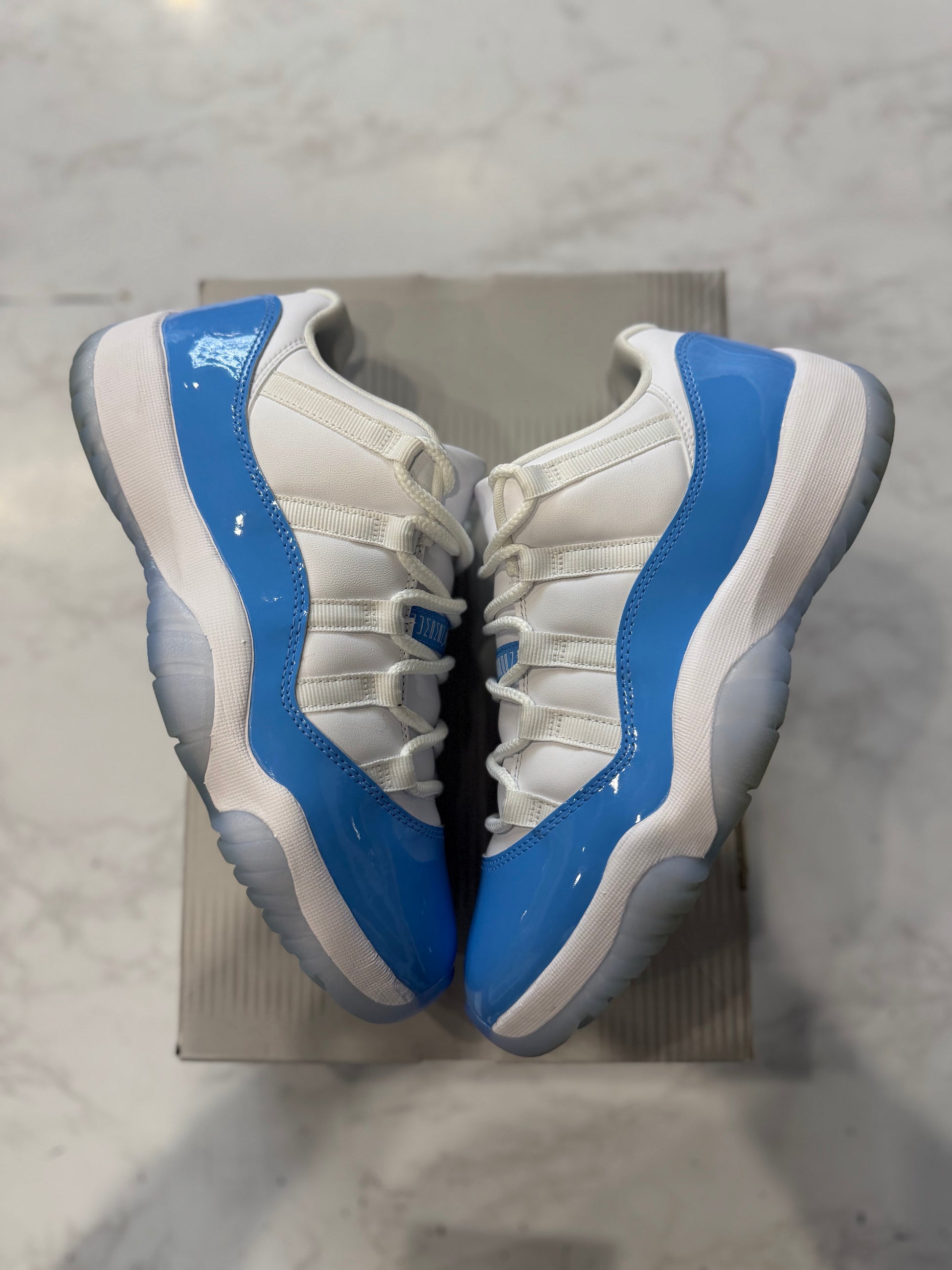 Jordan 11 Retro Low University Blue (2026) PRE-OWNED