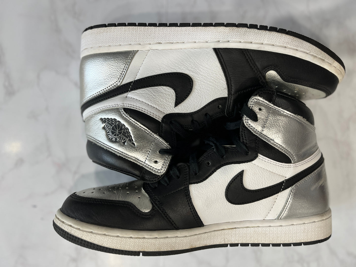 Jordan 1 Retro High Silver Toe (Women's) PRE-OWNED