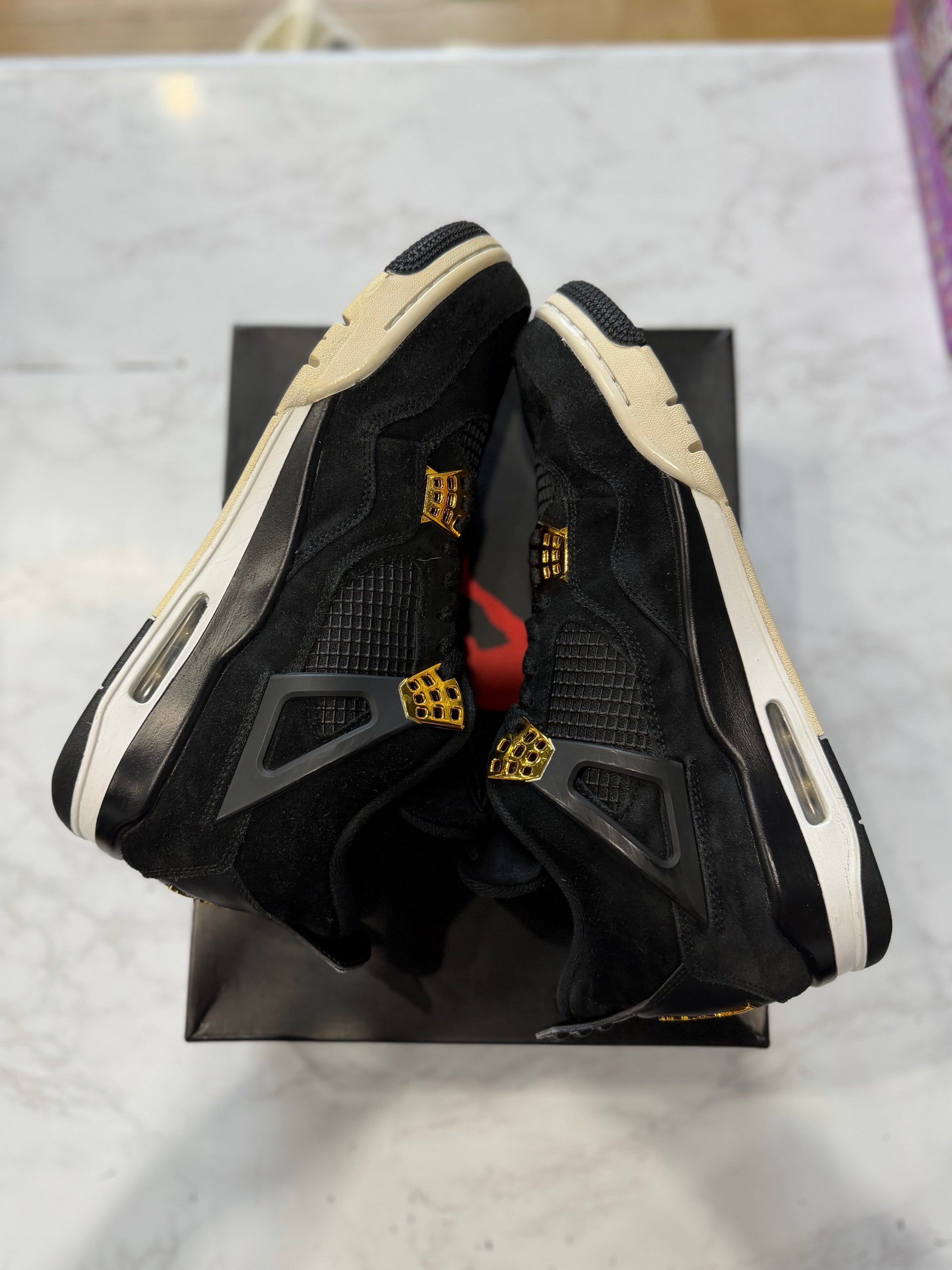 Jordan 4 Retro Royalty PRE-OWNED