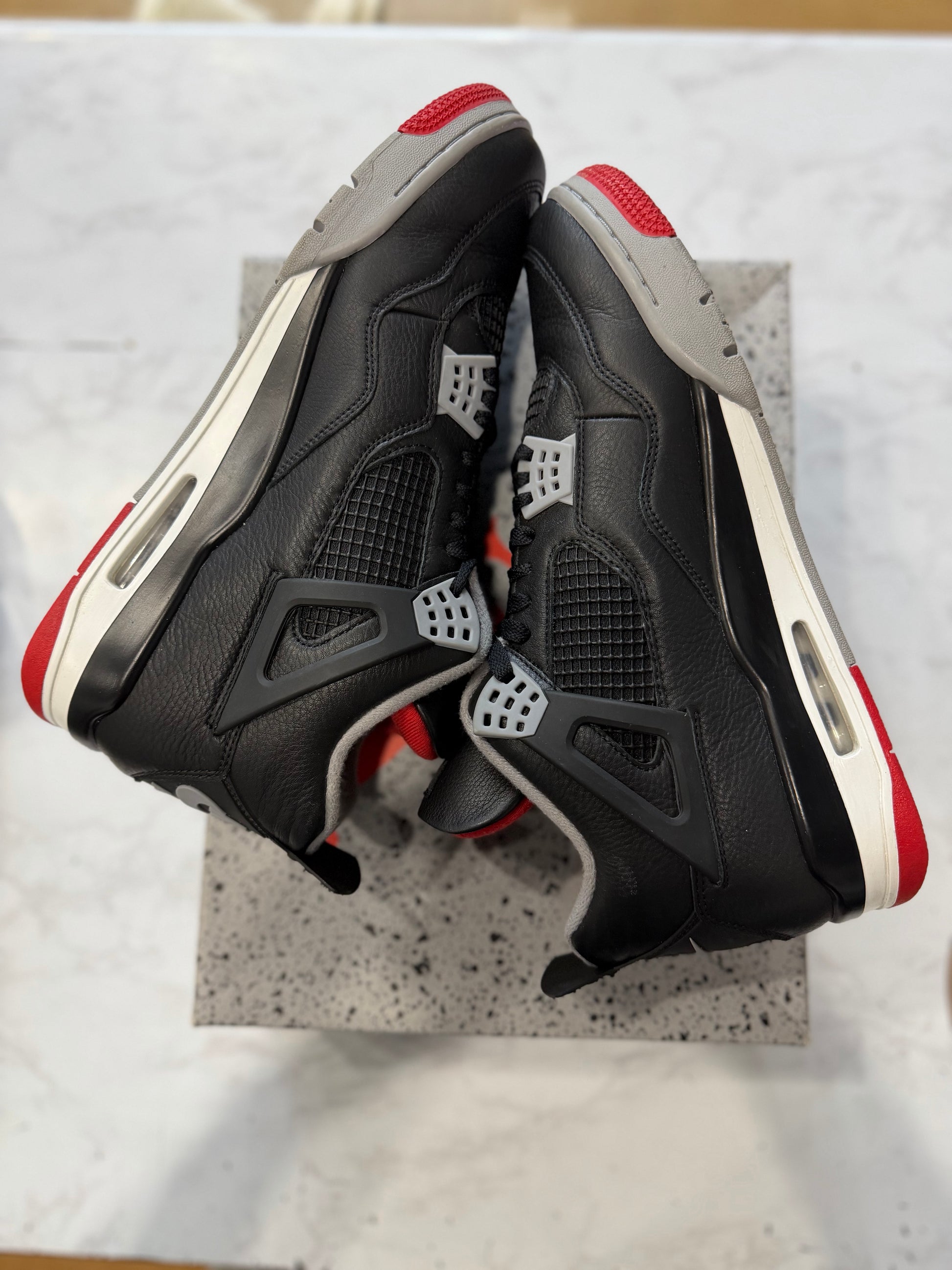 Jordan 4 Retro Bred Reimagined PRE-OWNED