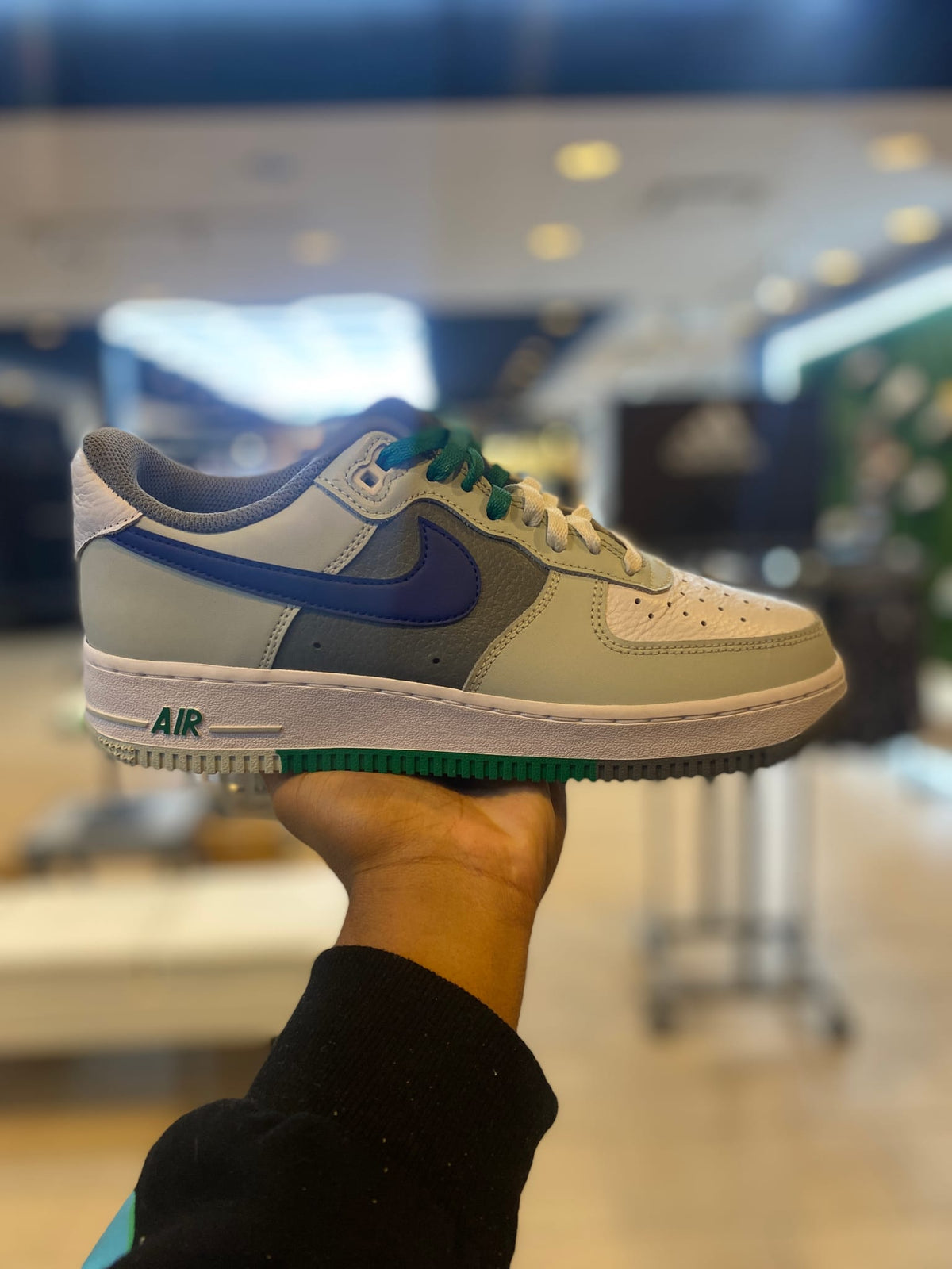 Nike Air Force 1 Low '07 LV8 Split Light Silver Deep Royal Blue PER-OWNED