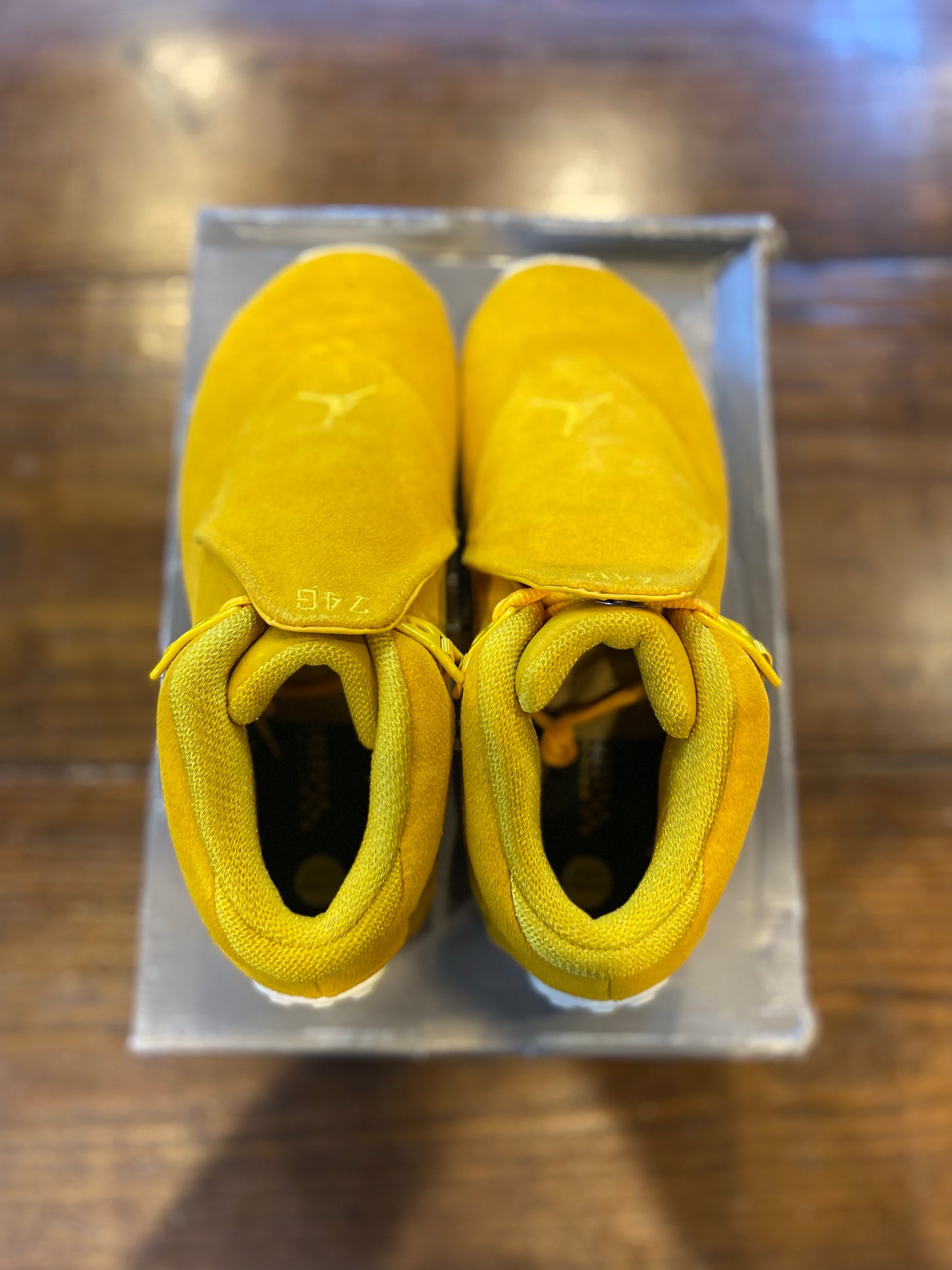 Jordan 18 Retro Yellow Ochre PRE-OWED