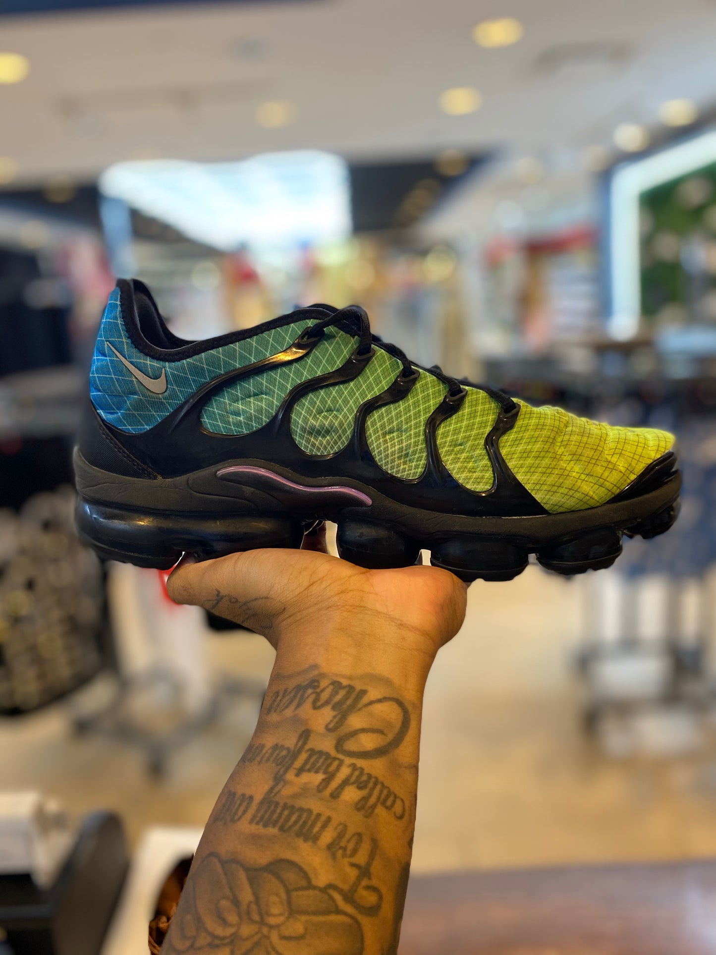 Nike Air VaporMax Plus Aurora Green PRE-OWNED