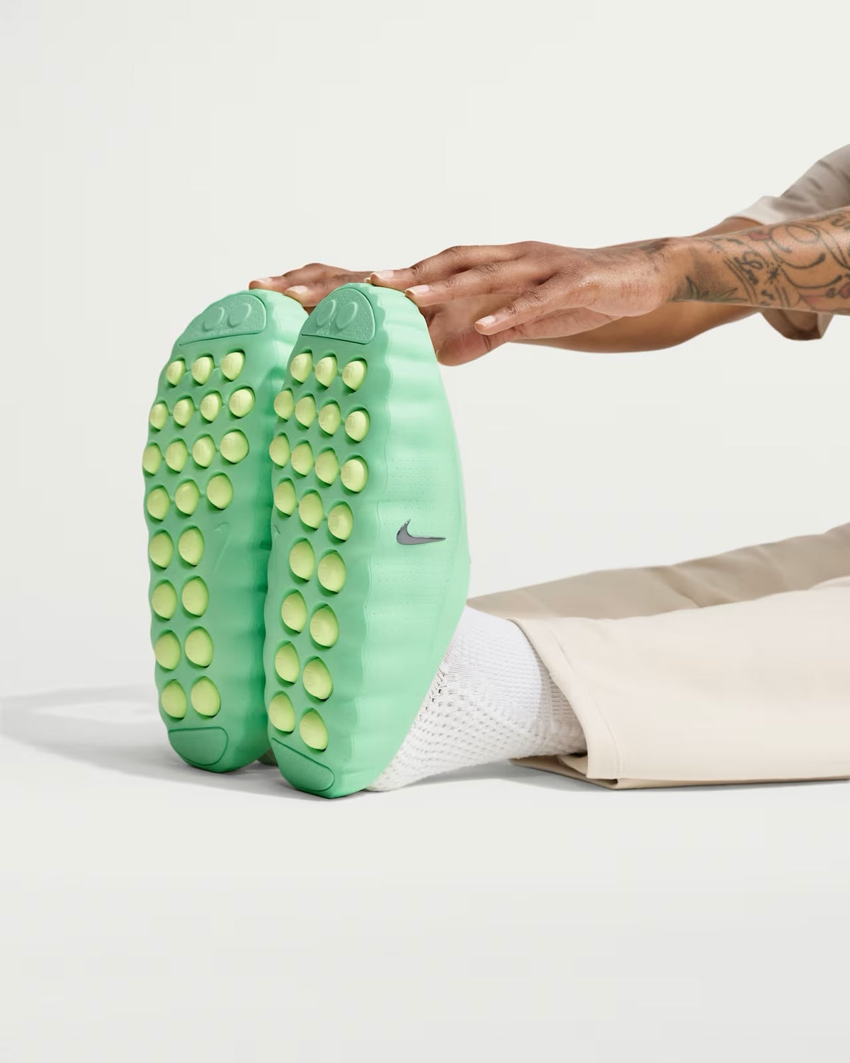 Nike Mind 001 Slide Cucumber Calm