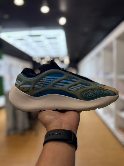adidas Yeezy 700 V3 Arzareth PRE-OWNED