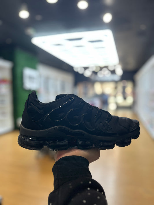 Nike Air VaporMax Plus Triple Black PRE-OWNED