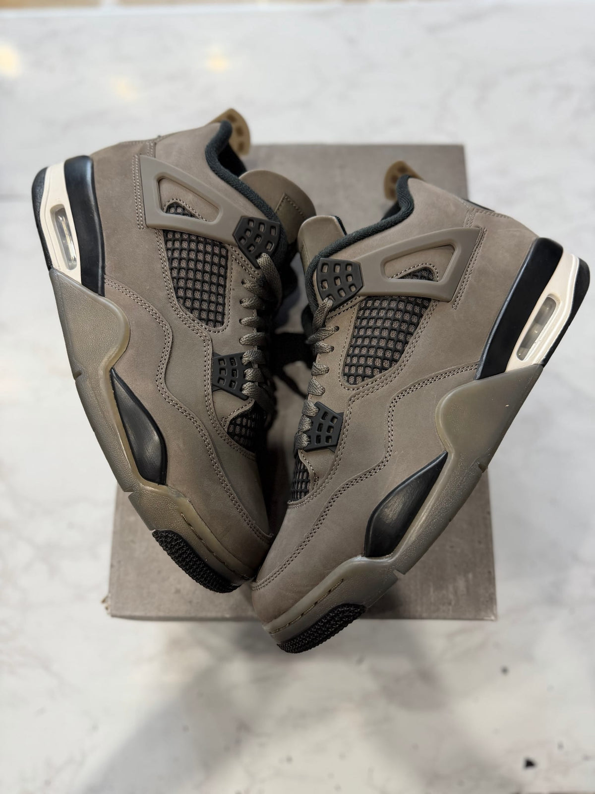 Jordan 4 Retro Cave Stone PRE-OWNED