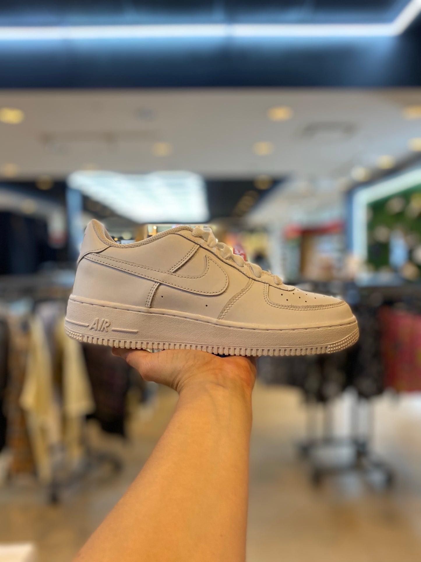 Nike Air Force 1 Low LE Triple White (GS) PRE-OWNED