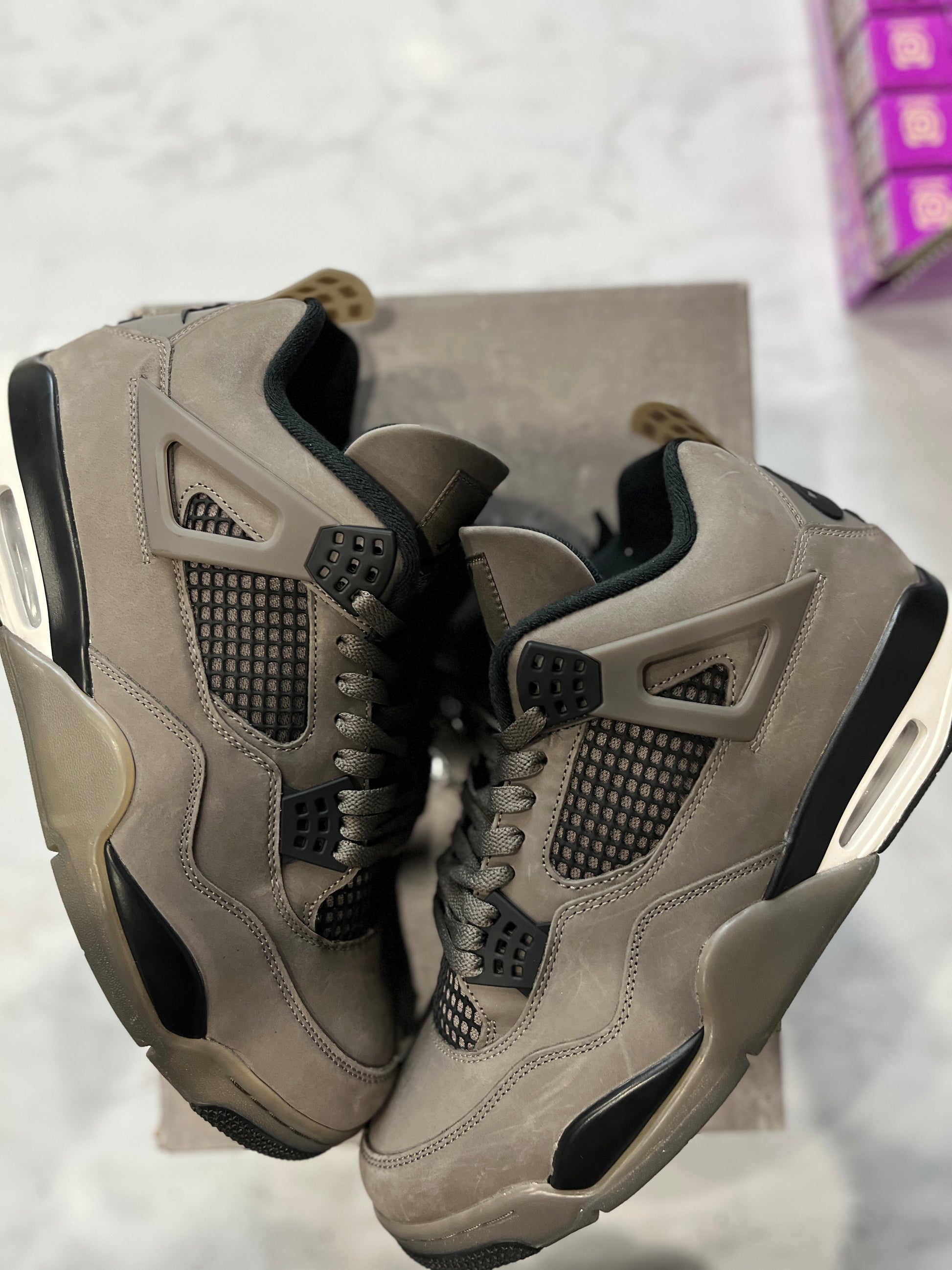 Jordan 4 Retro Cave Stone PRE-OWNED
