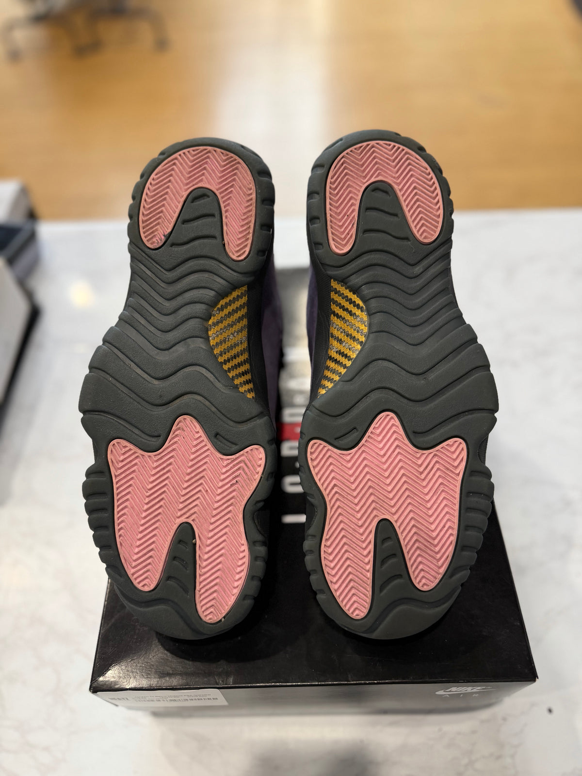 Jordan 11 Retro Mojave PRE-OWNED