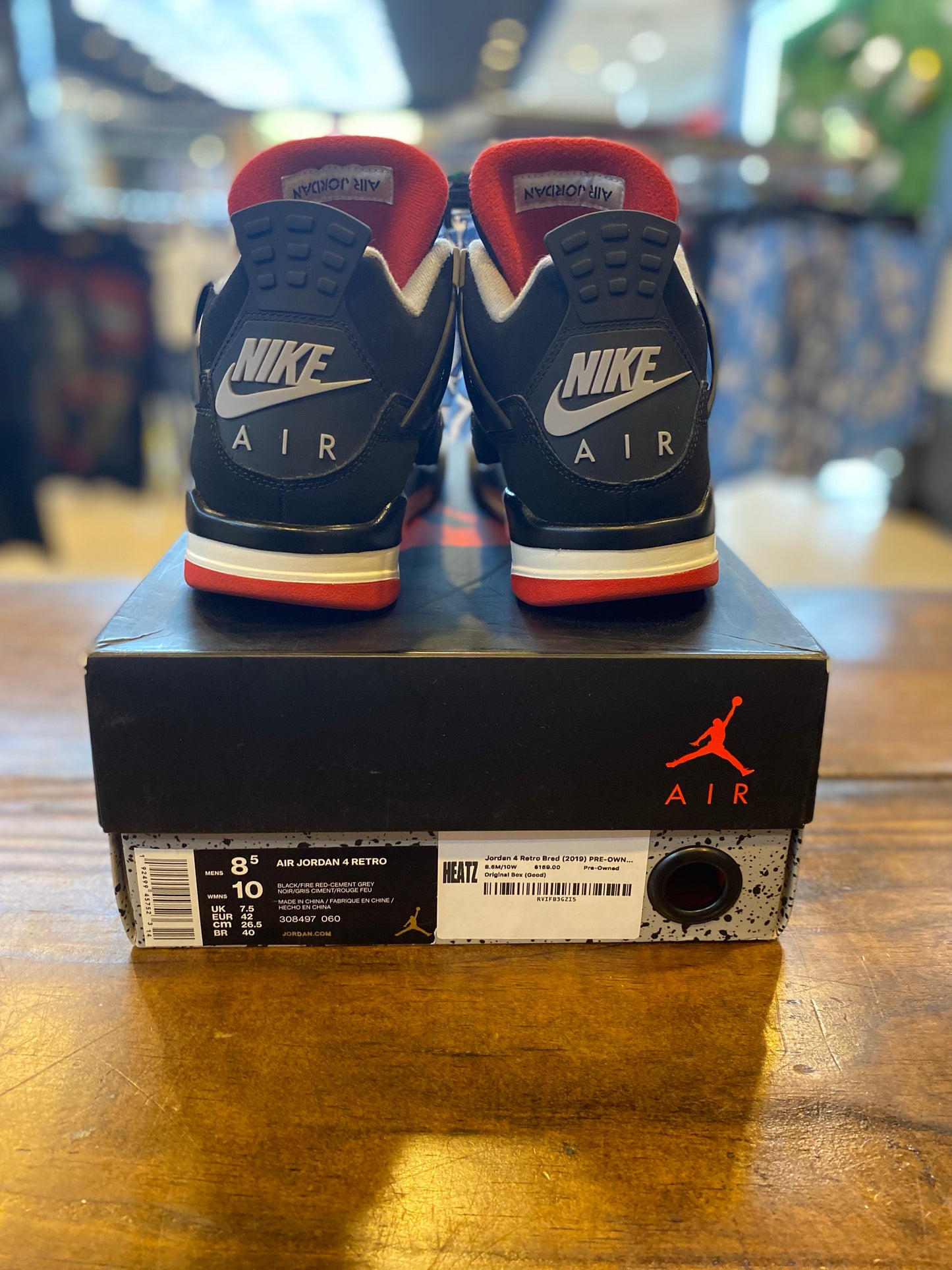 Jordan 4 Retro Bred (2019) PRE-OWNED