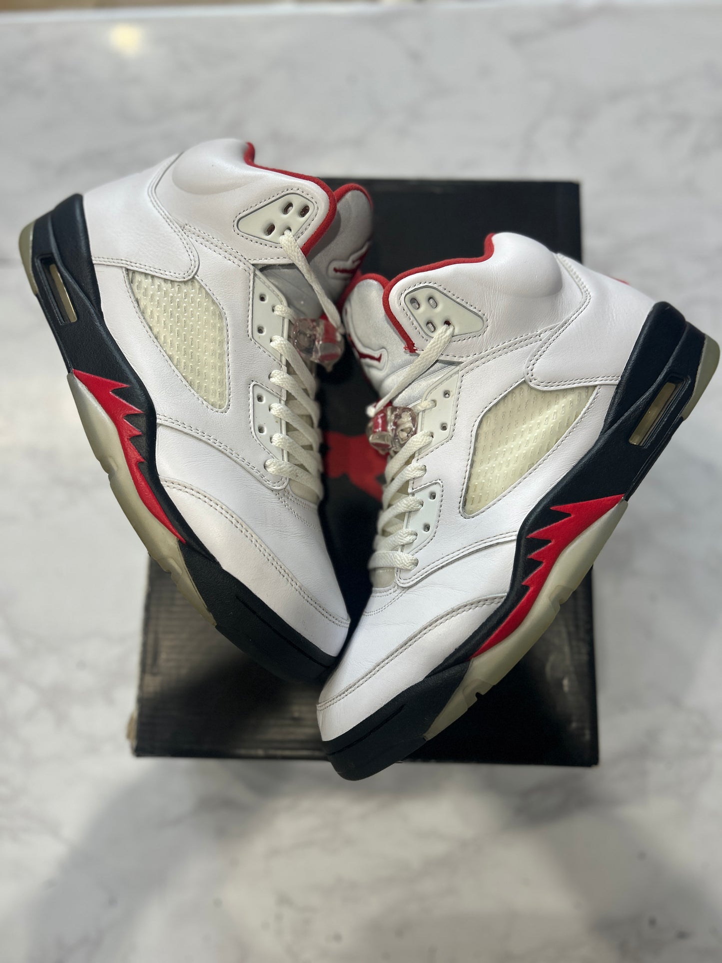 Jordan 5 Retro Fire Red Silver Tongue (2020)PRE-OWNED