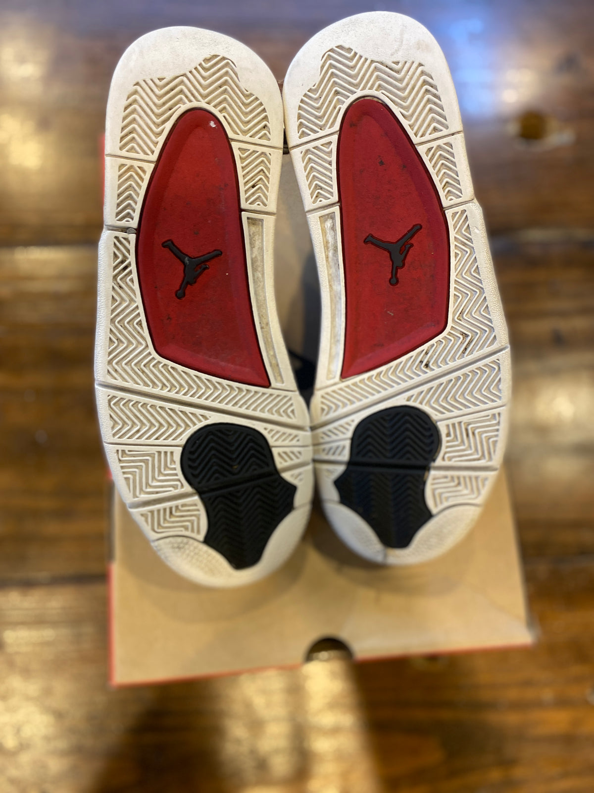 Jordan 4 Retro Alternate 89 PRE-OWNED