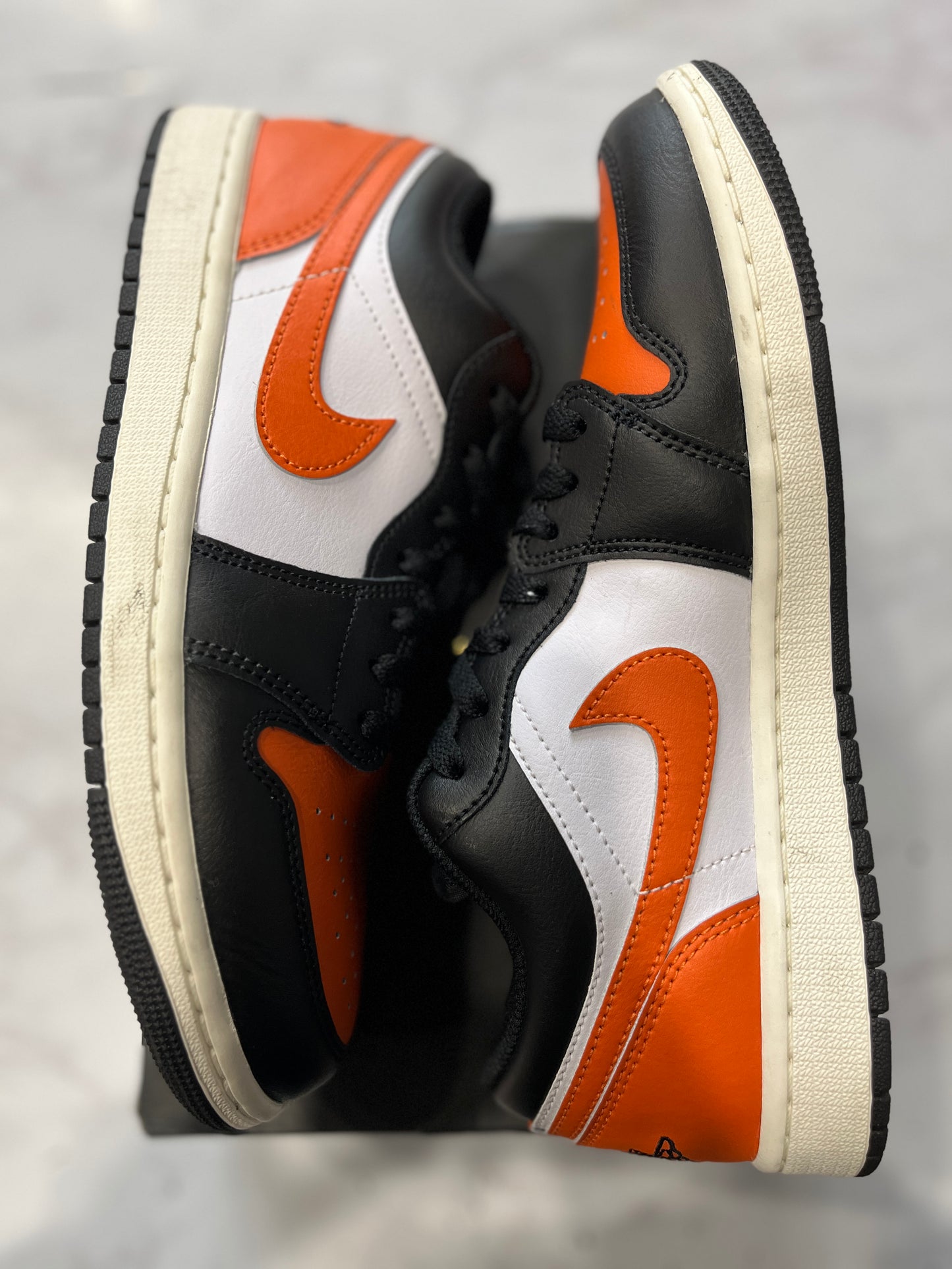 Jordan 1 Low Shattered Backboard Alternate PRE-OWNED