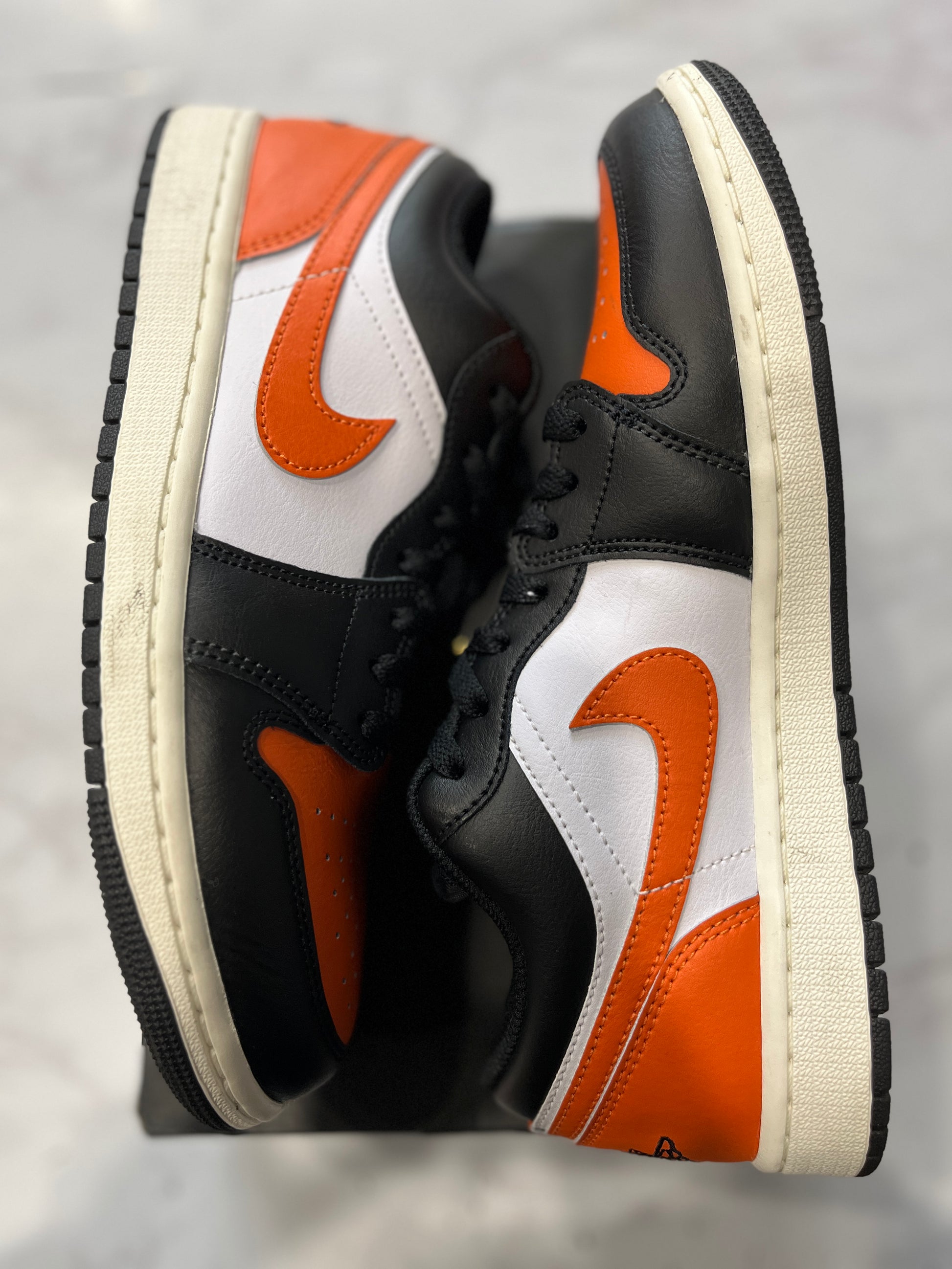 Jordan 1 Low Shattered Backboard Alternate PRE-OWNED