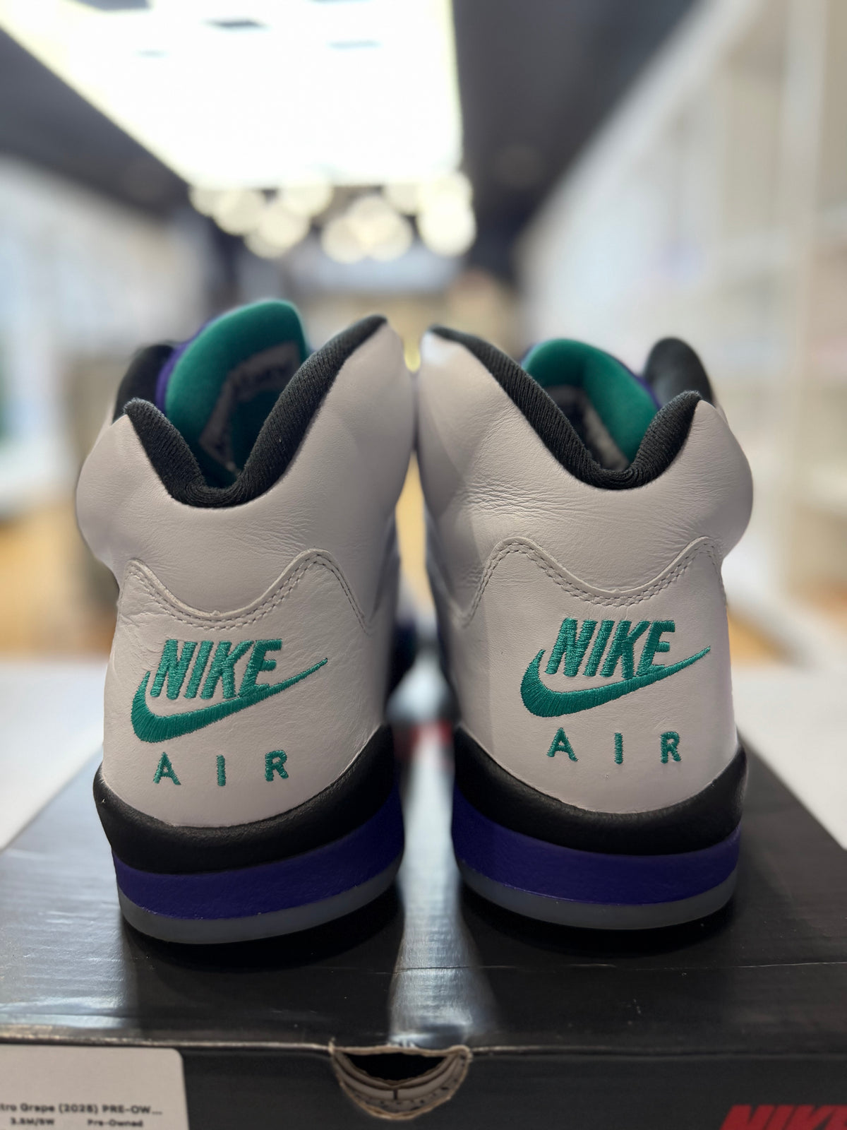 Jordan 5 Retro Grape (2025)  PRE-OWNED