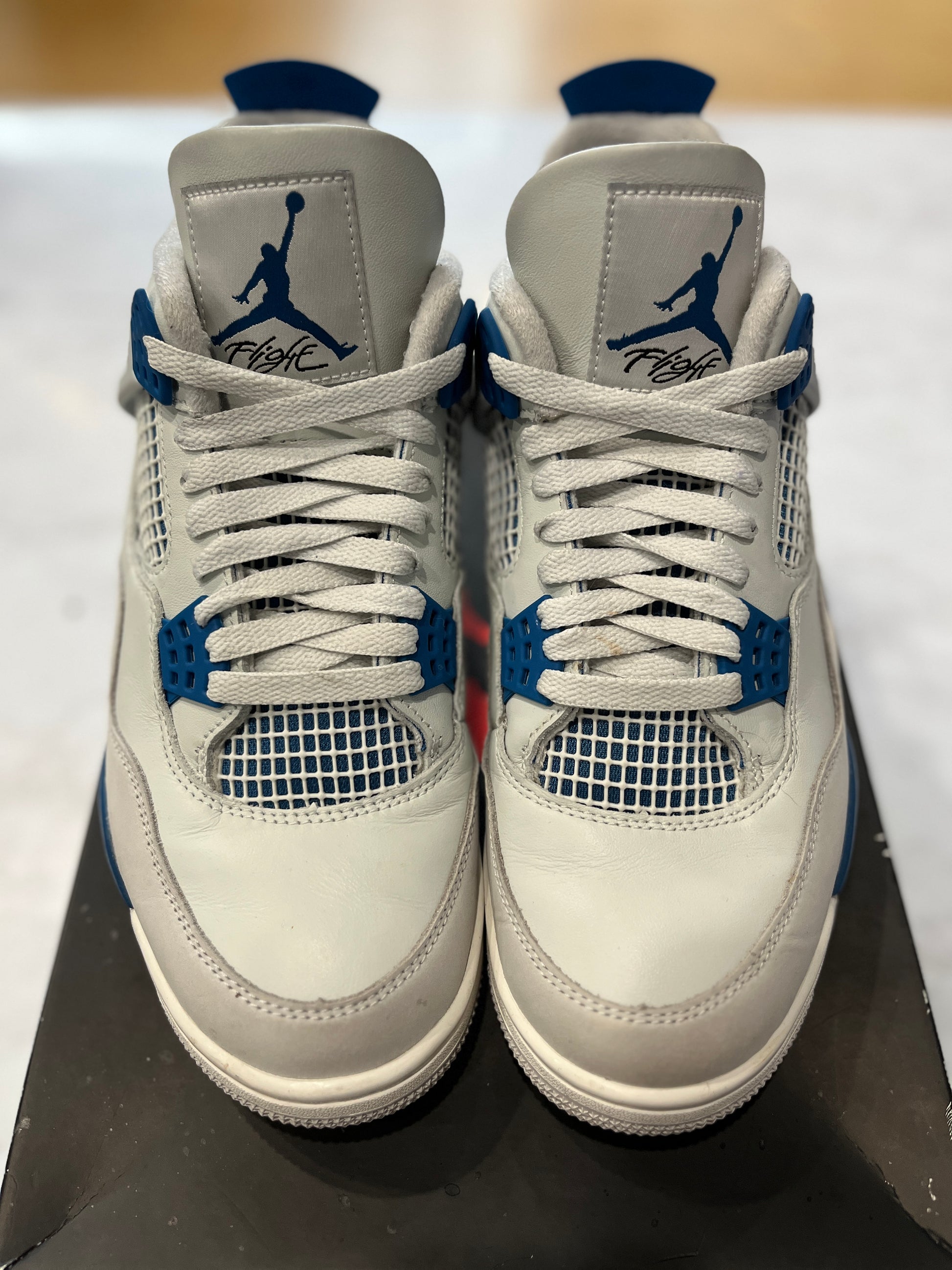 Jordan 4 Retro Military Blue (2024) PRE-OWNED