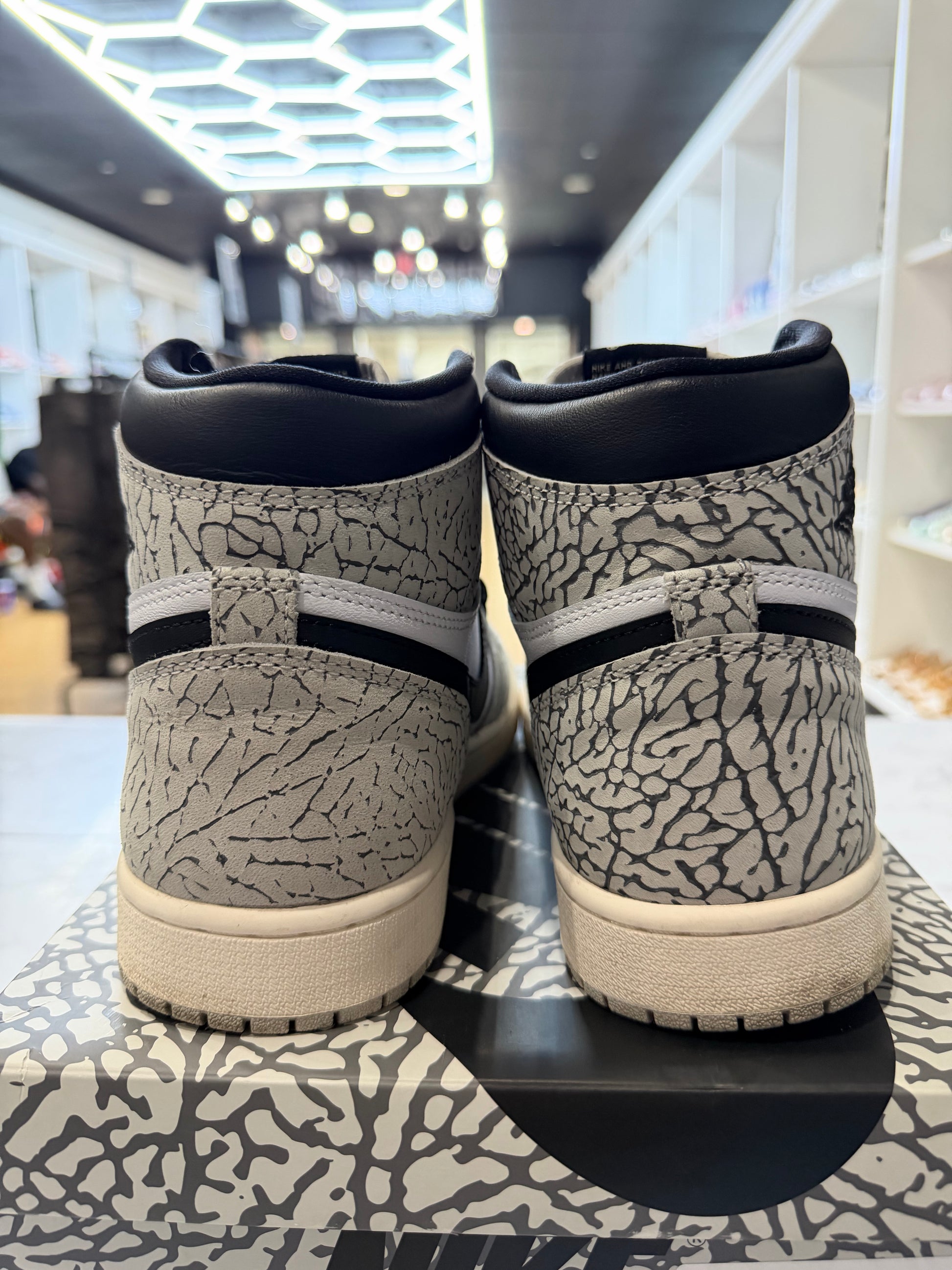 Jordan 1 Retro High OG White Cement PRE-OWNED