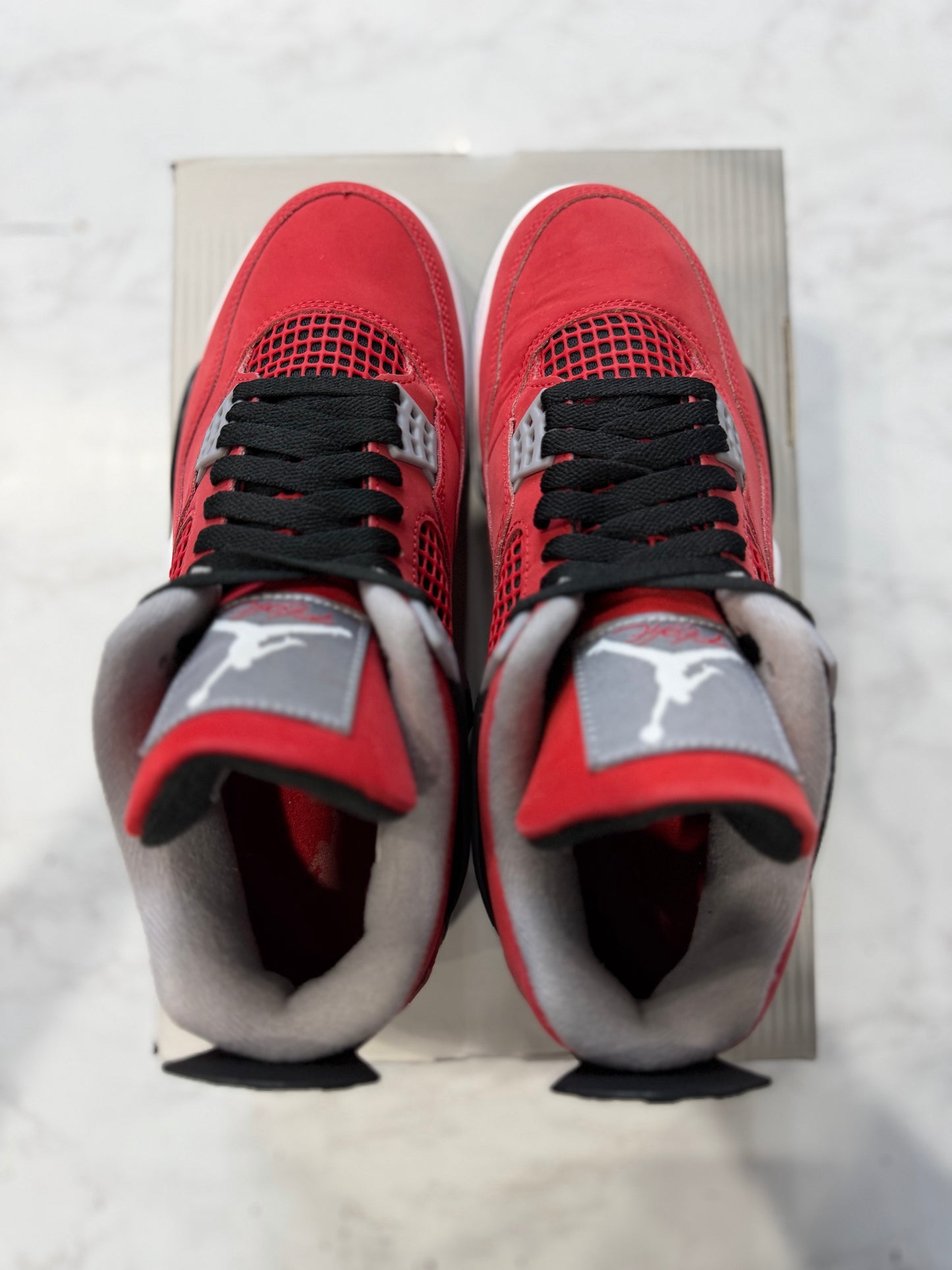 Jordan 4 Retro Toro Bravo (2026) PRE-OWNED