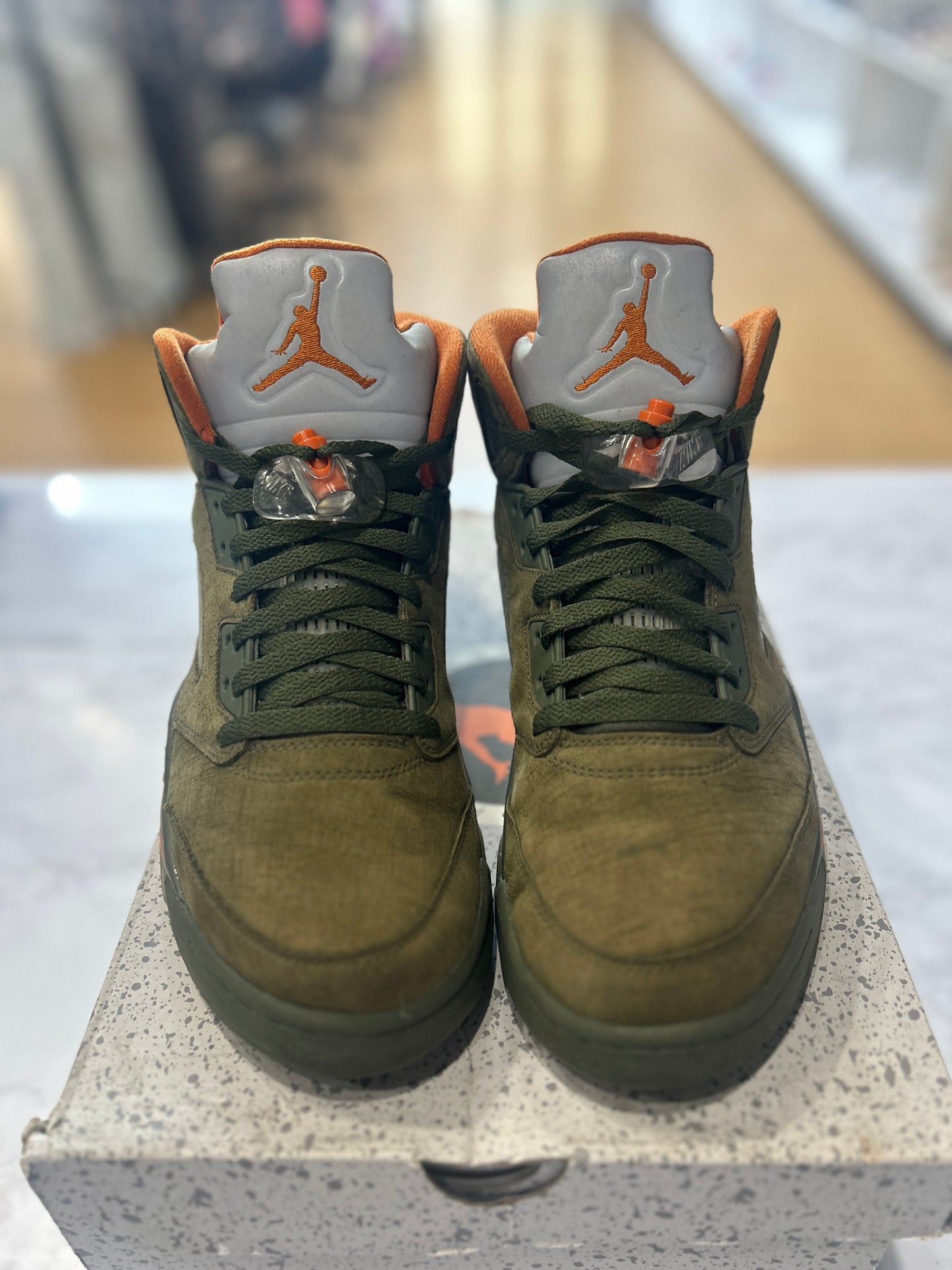 Jordan 5 Retro Olive (2024) PRE-OWNED