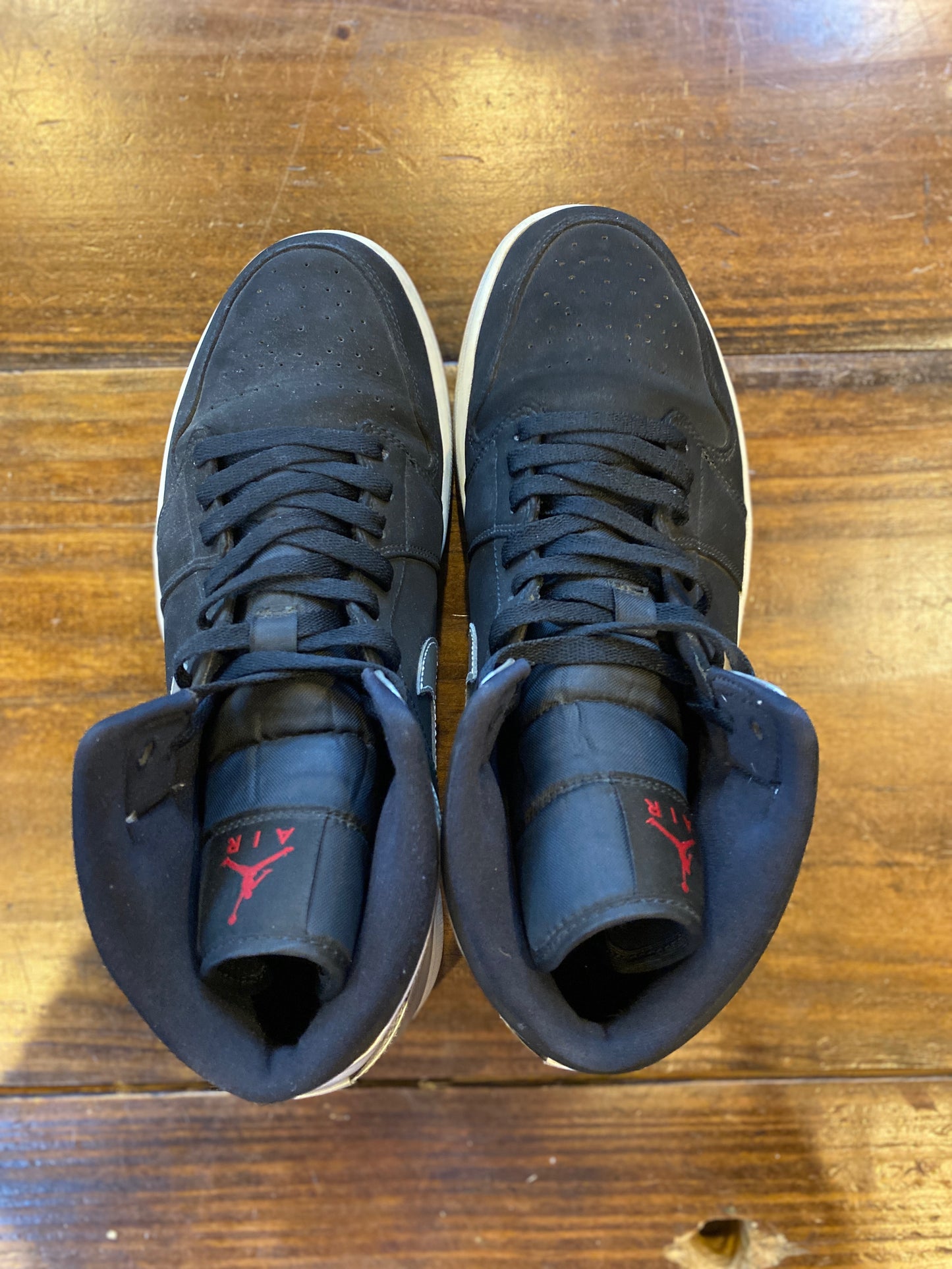 Jordan 1 Mid Johnny Kilroy PRE-OWNED