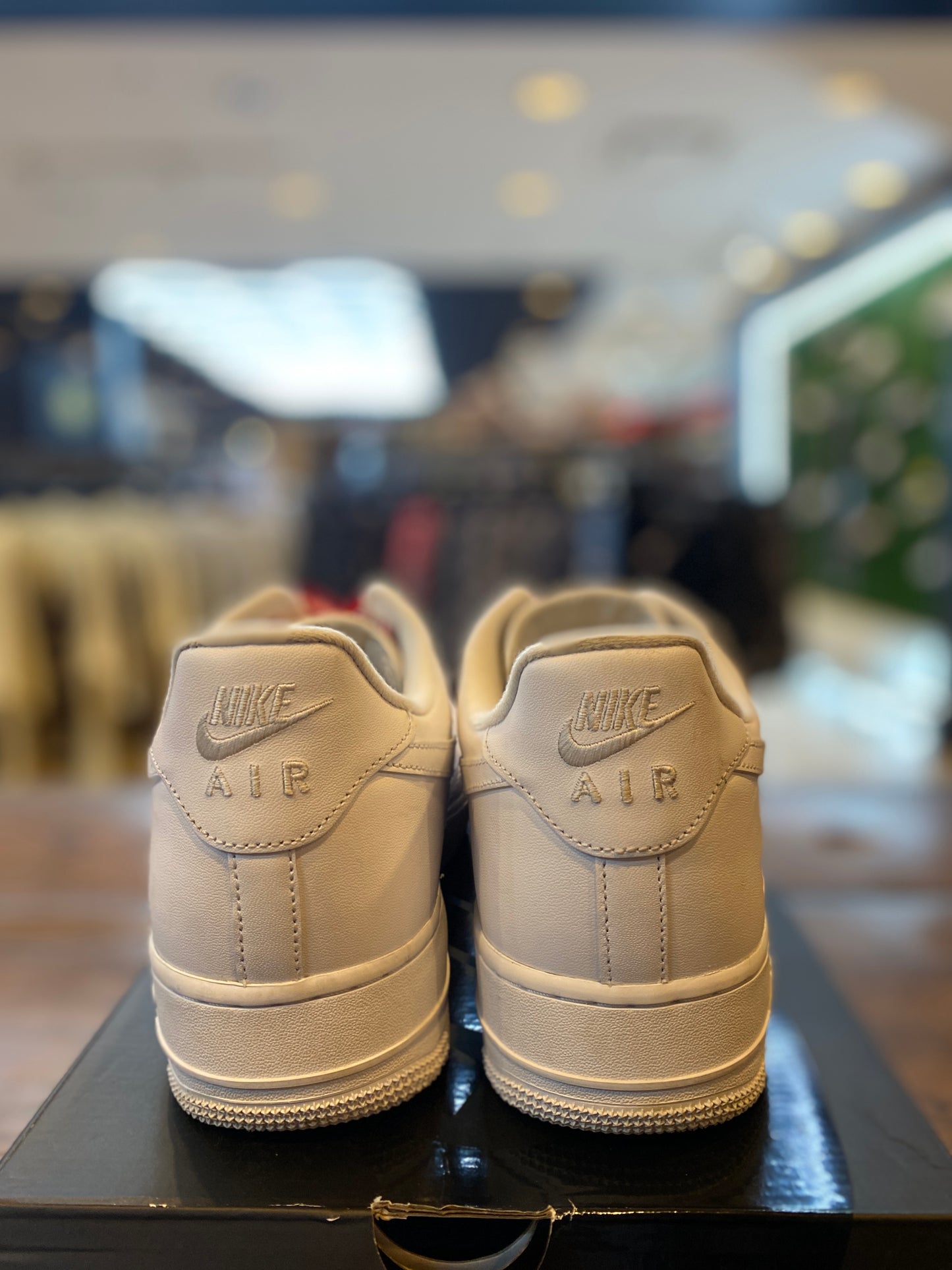 Nike Air Force 1 Low Supreme White PRE-OWNED