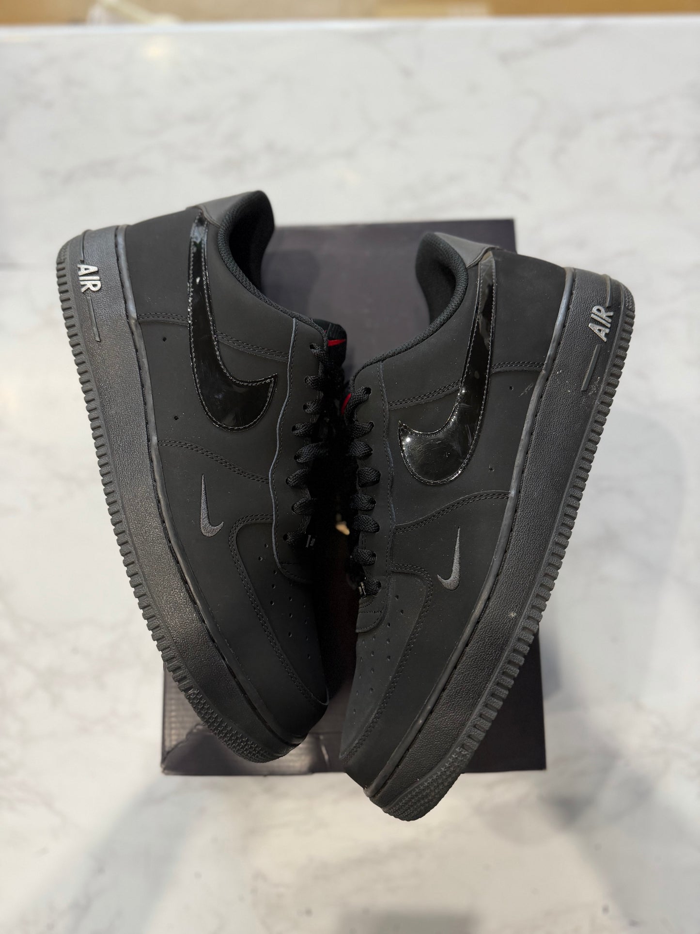 Nike Air Force 1 Low '07 LV8 Black Patent Swoosh PRE-OWNED