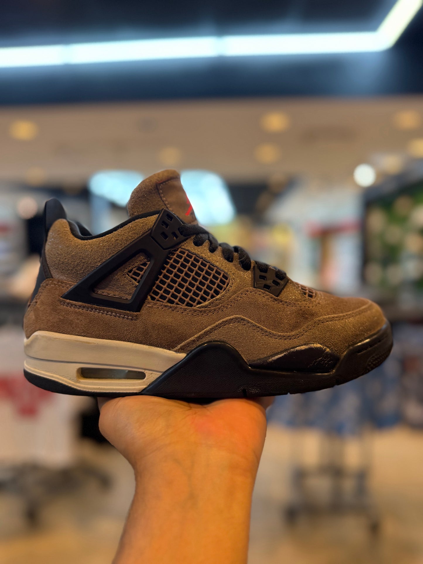 Jordan 4 Retro Taupe Haze (GS) PRE-OWNED