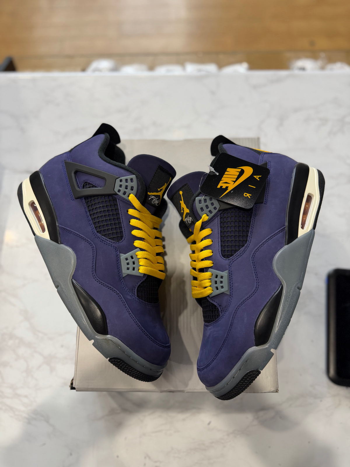 Jordan 4 Retro Lakers PRE-OWNED