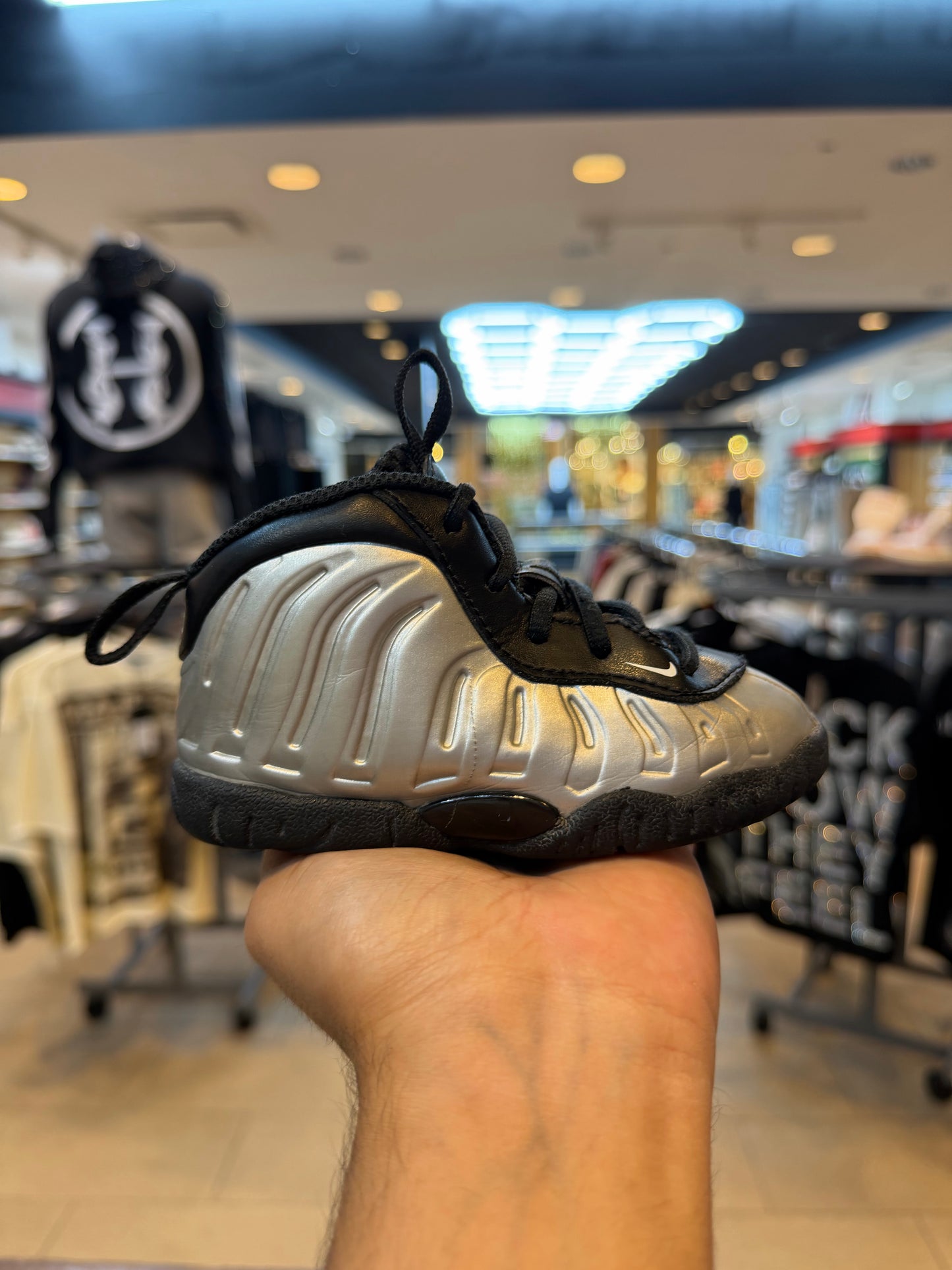 Nike Air Foamposite One Chrome Black (TD) PRE-OWNED