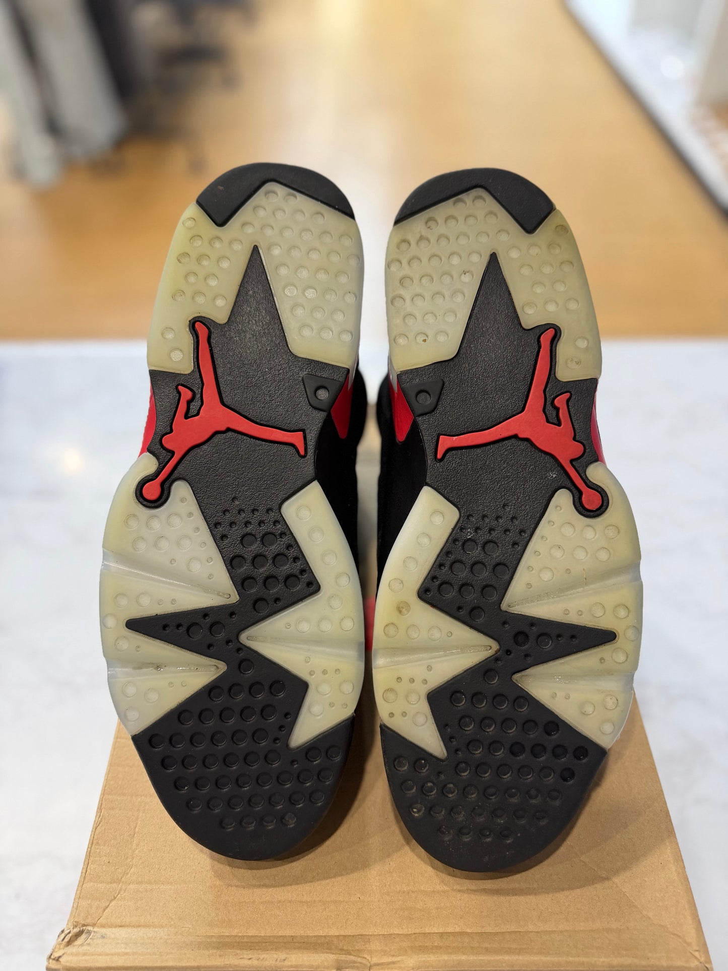 Jordan 6 Retro Infrared Salesman PRE-OWNED