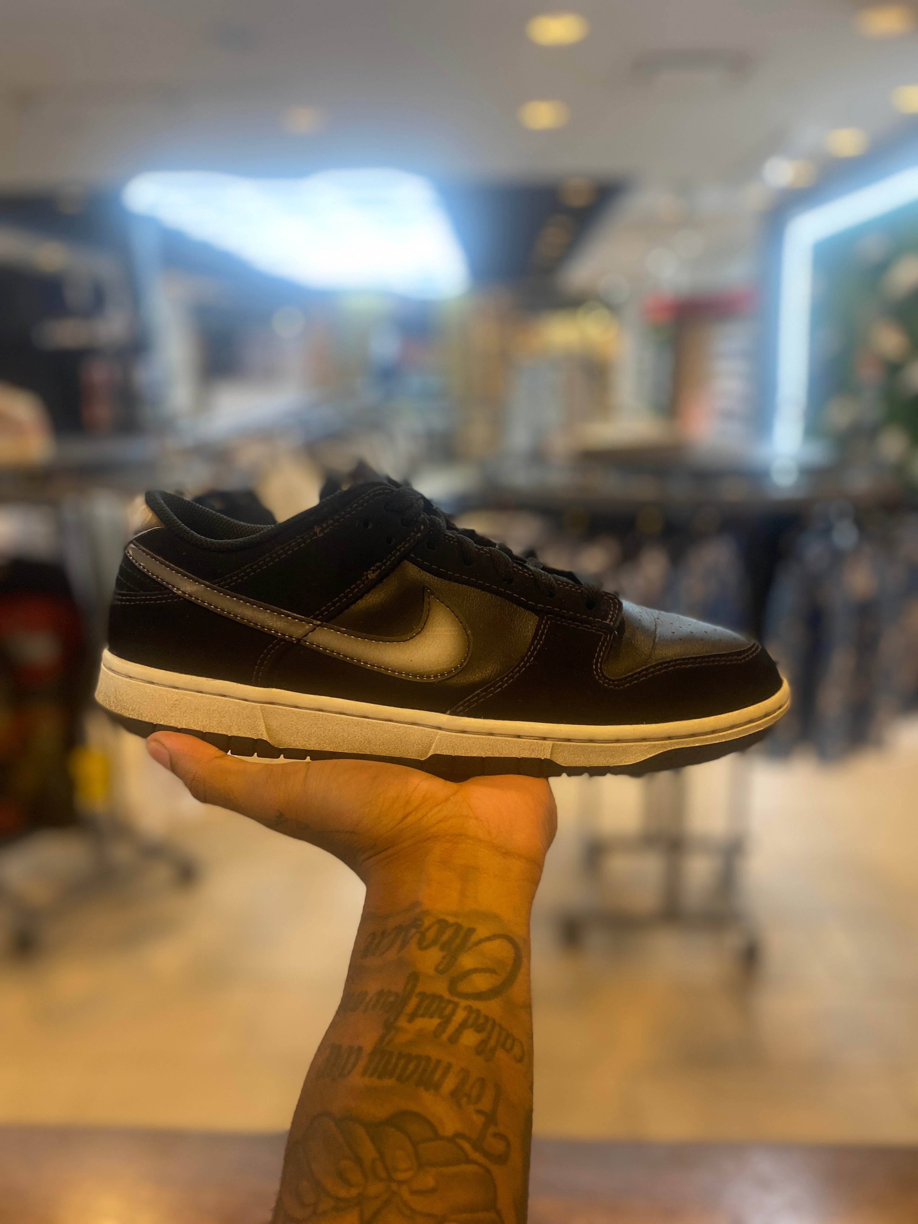 Nike Dunk Low Airbrush Swoosh Black PRE-OWNED
