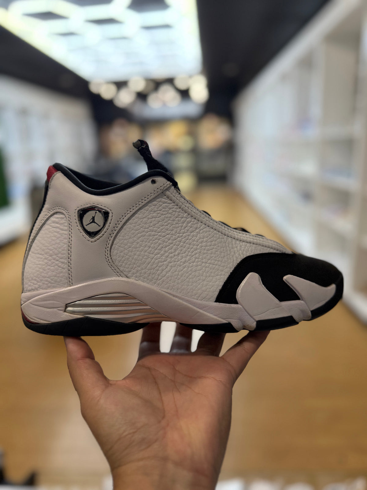 Jordan 14 Retro Black Toe (2024) PRE-OWNED