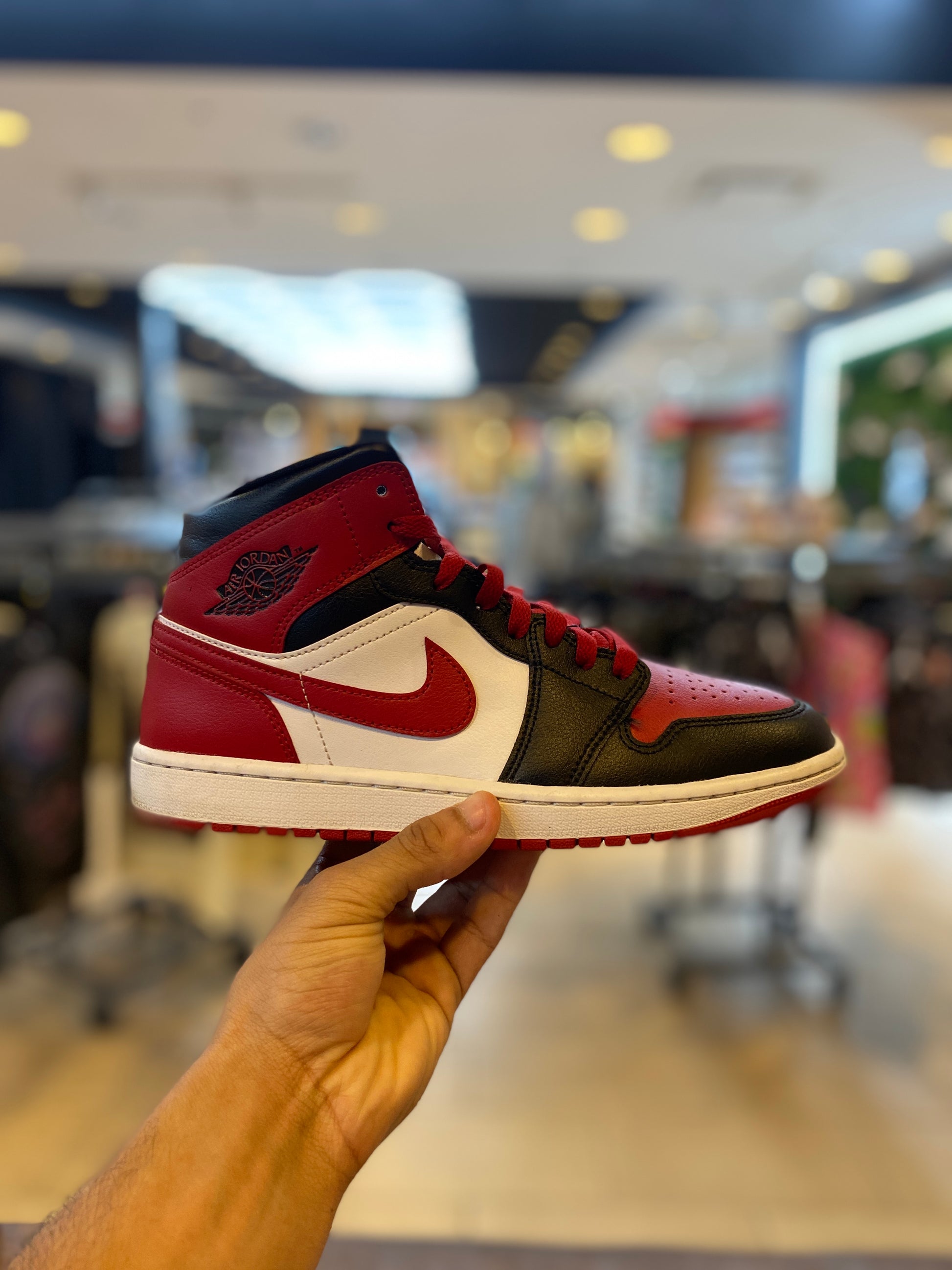 Jordan 1 Mid Alternate Bred Toe (Women's) PRE-OWNED