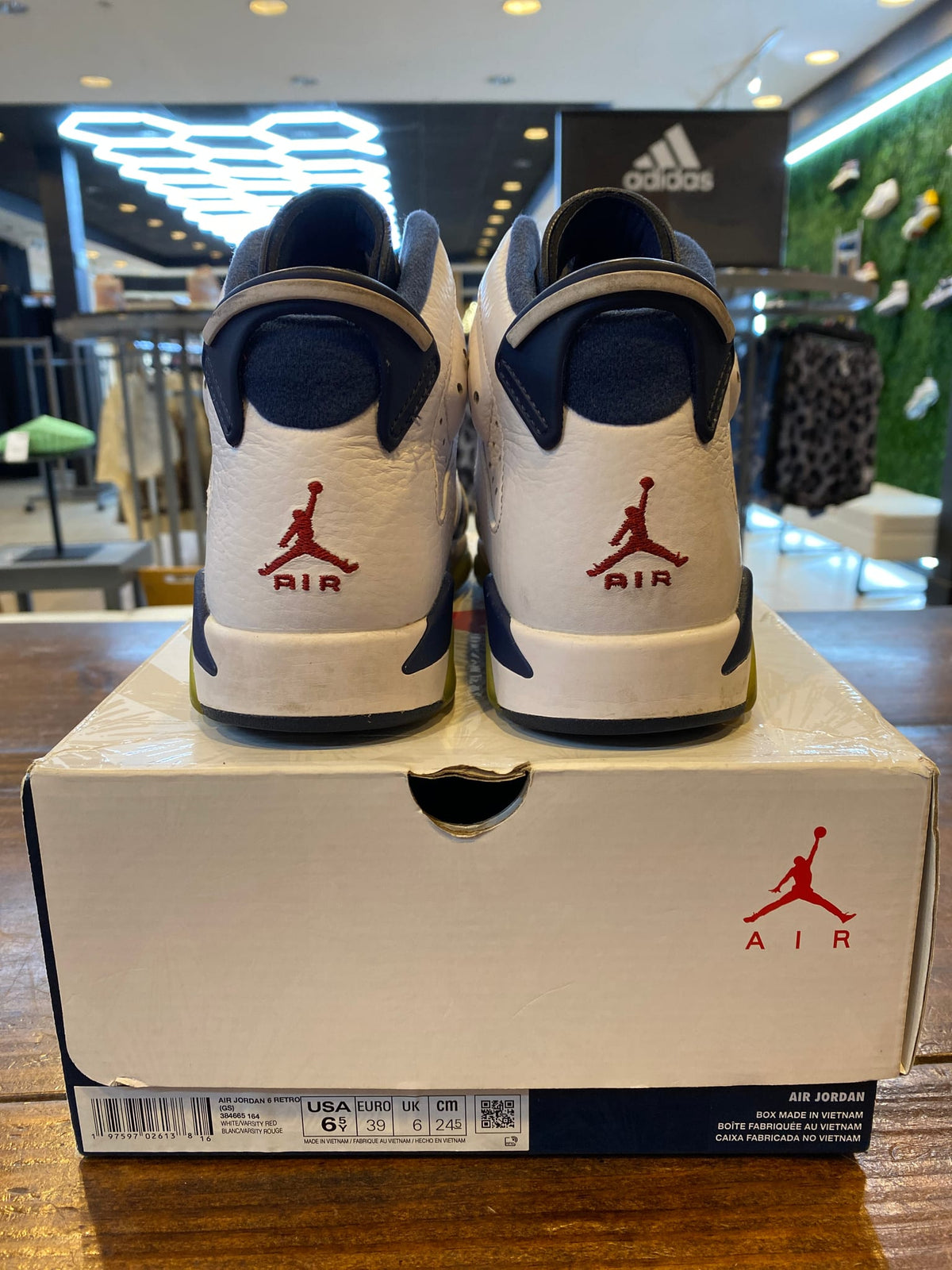 Jordan 6 Retro Olympic (2024) (GS) PRE-OWNED