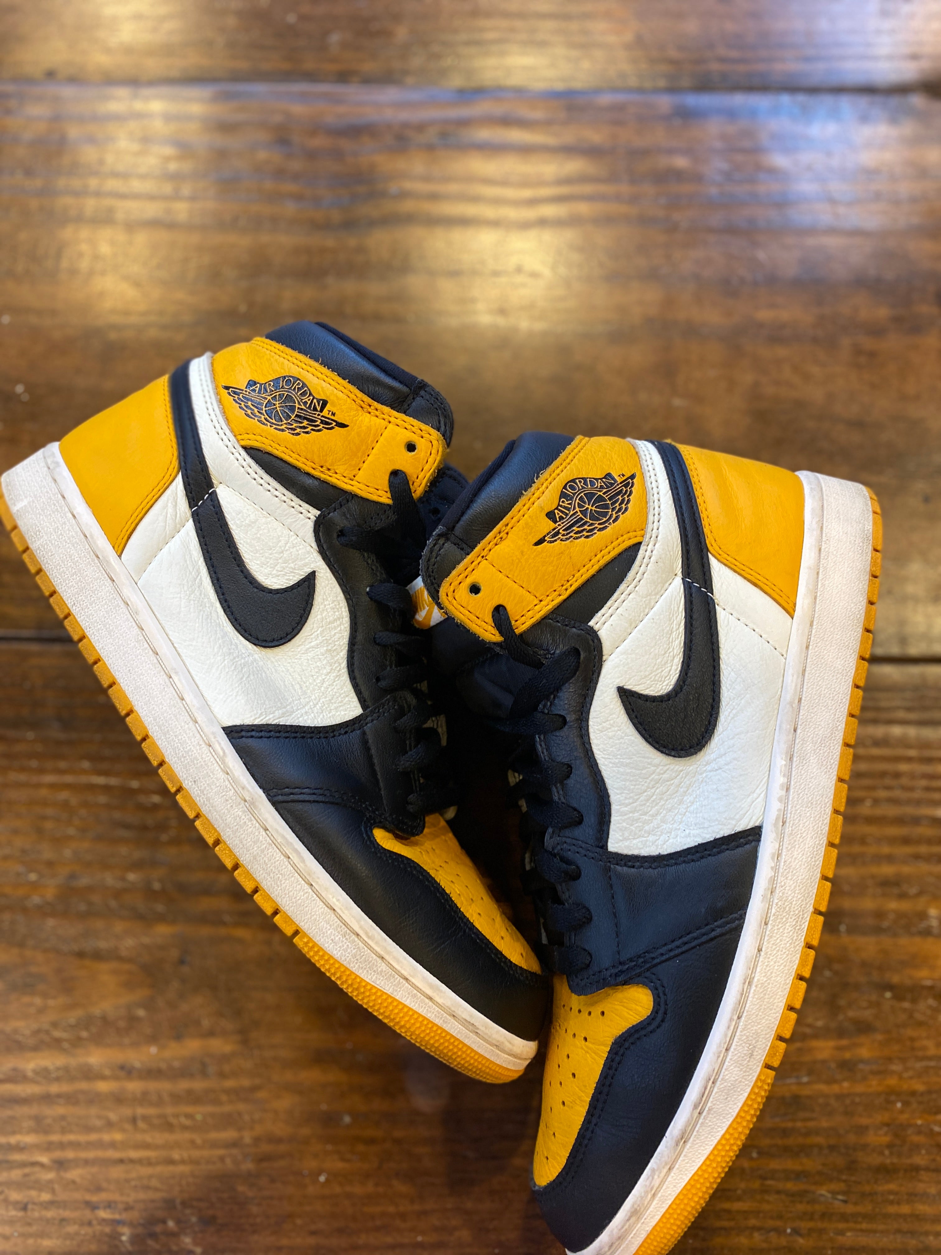 Jordan 1 Retro High OG Taxi PRE-OWNED
