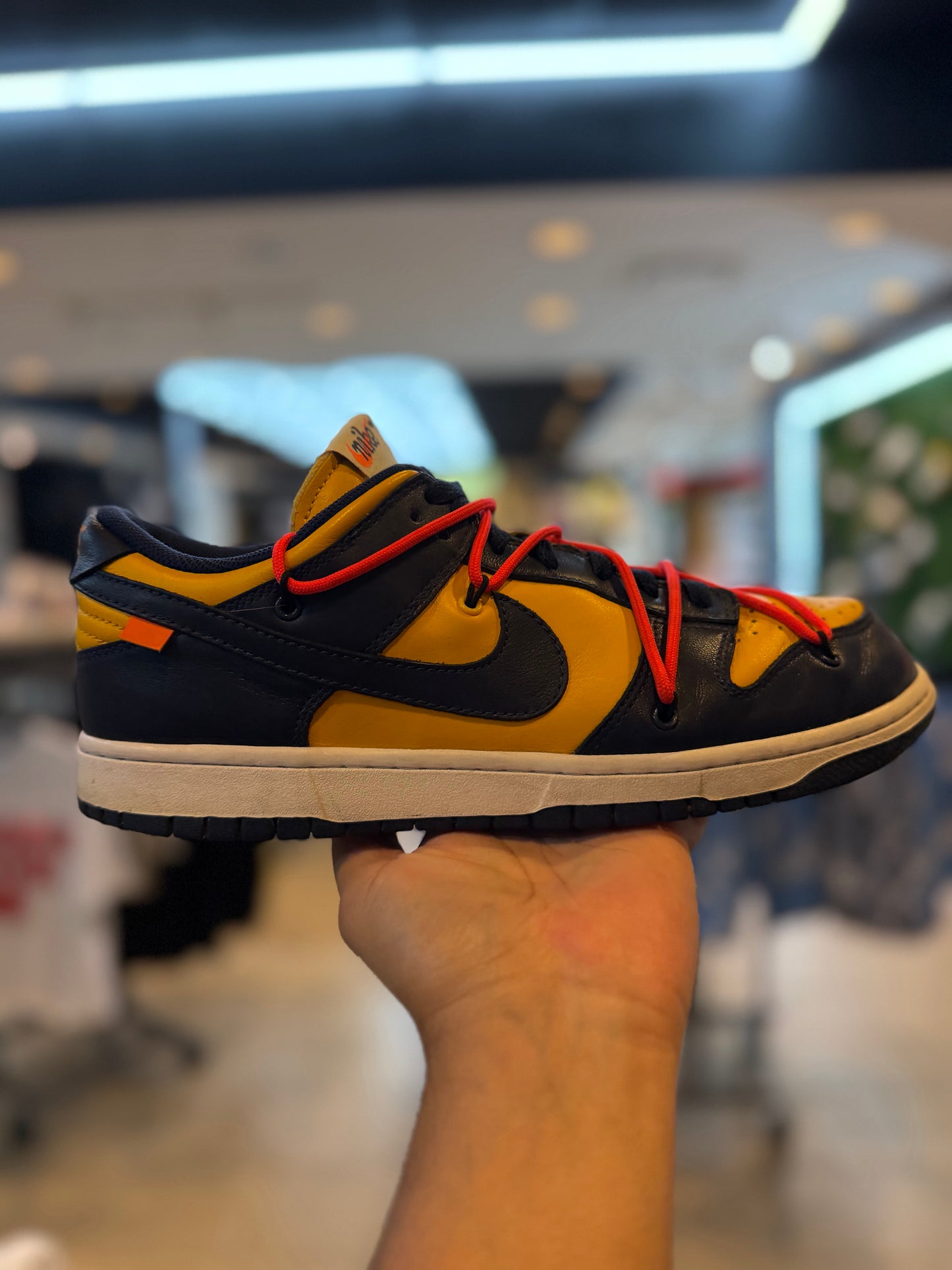 Nike Dunk Low Off-White University Gold PRE-OWNED