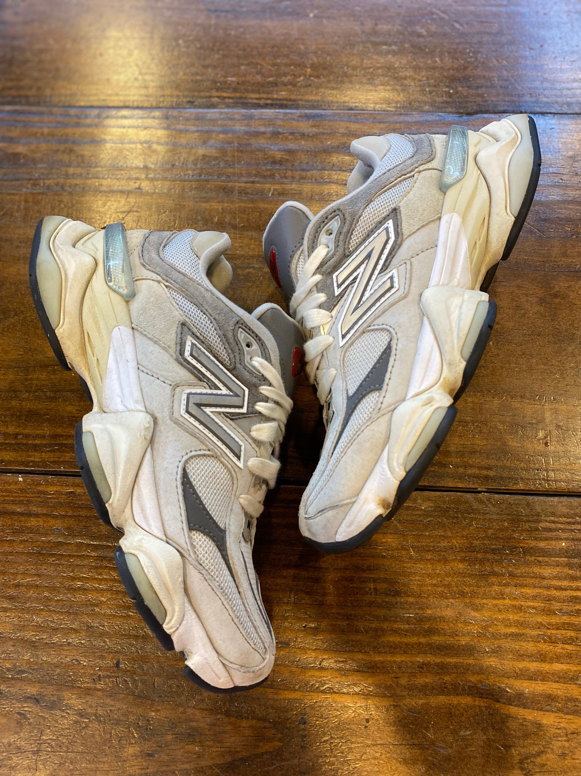 New Balance 9060 Rain Cloud Grey PRE-OWNED