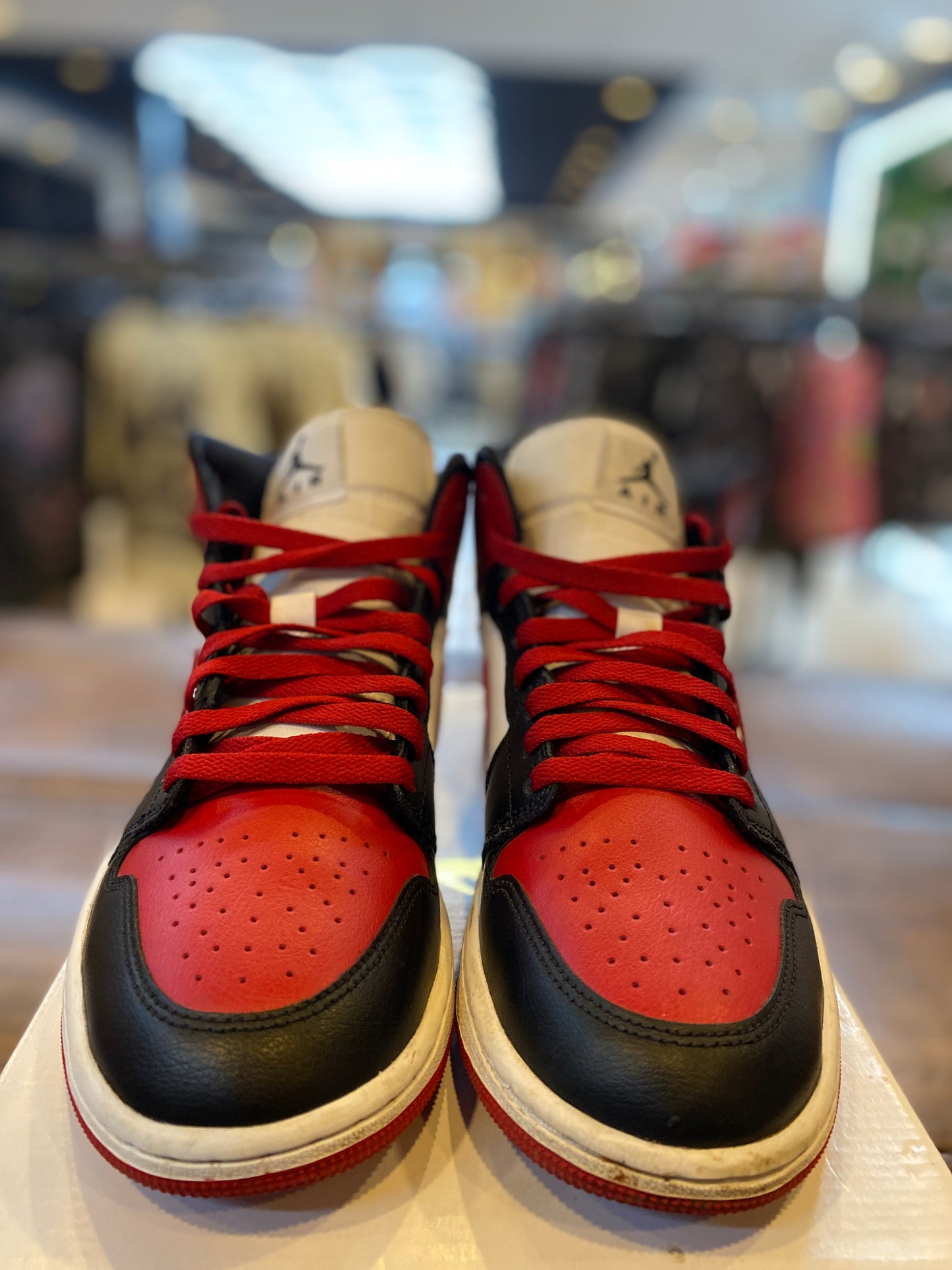 Jordan 1 Mid Alternate Bred Toe (Women's) PRE-OWNED